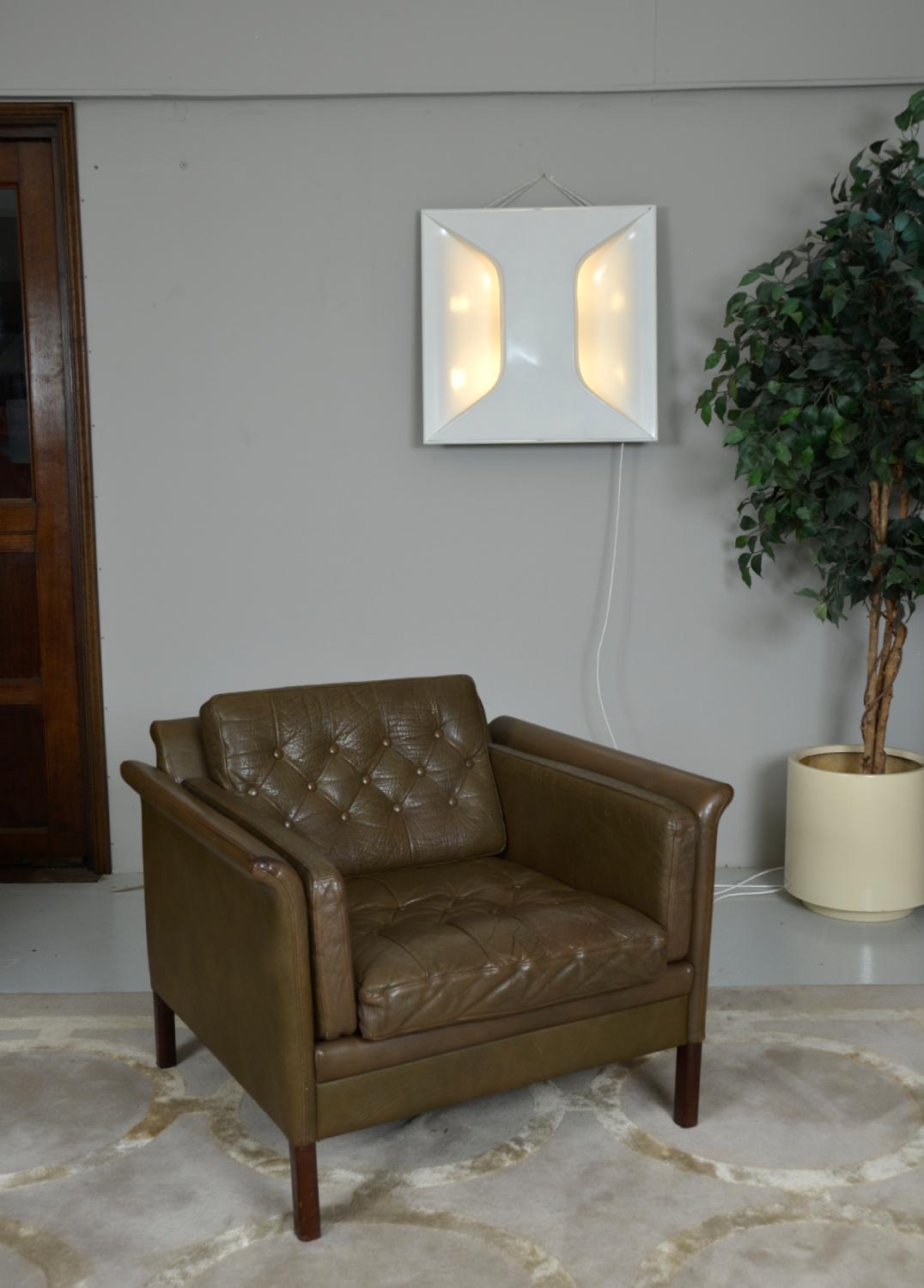 Midcentury Space Age White Oyster Panel Sconce Wall Floor Light Staff Leuchten 1