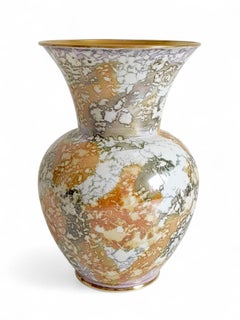 Vase en porcelaine Manisès d'Espagne du milieu du siècle : Décor marbré mauve, crème et gris