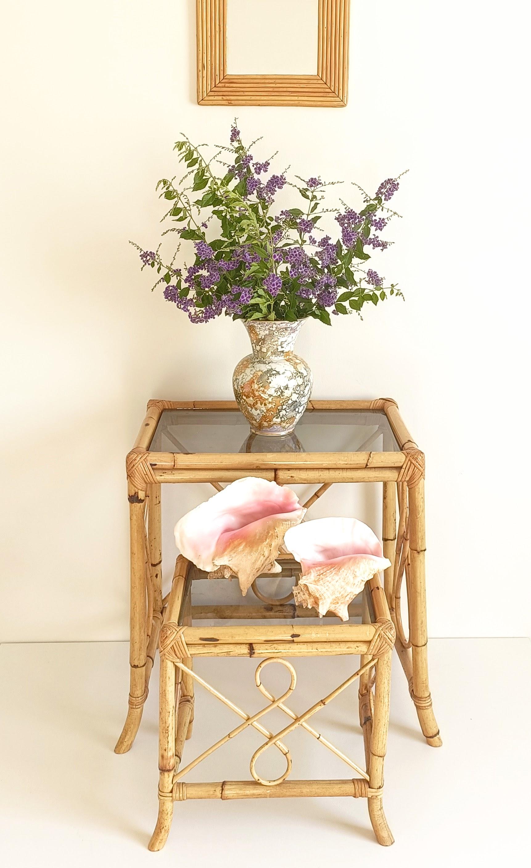 Jarrón de Porcelana Manises Española de Mediados de Siglo: Decoración jaspeada en malva, crema y gris en venta 6