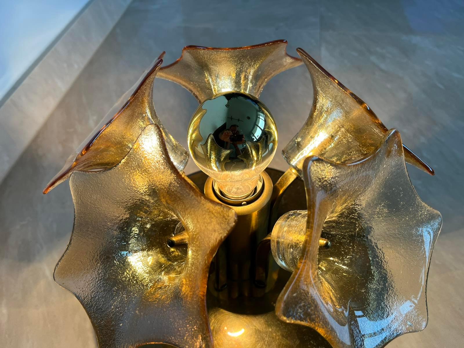 Plafonnier encastré à fleur Spoutnik du milieu du siècle dernier, verre de Murano ambré, Sische, années 1960 en vente 3