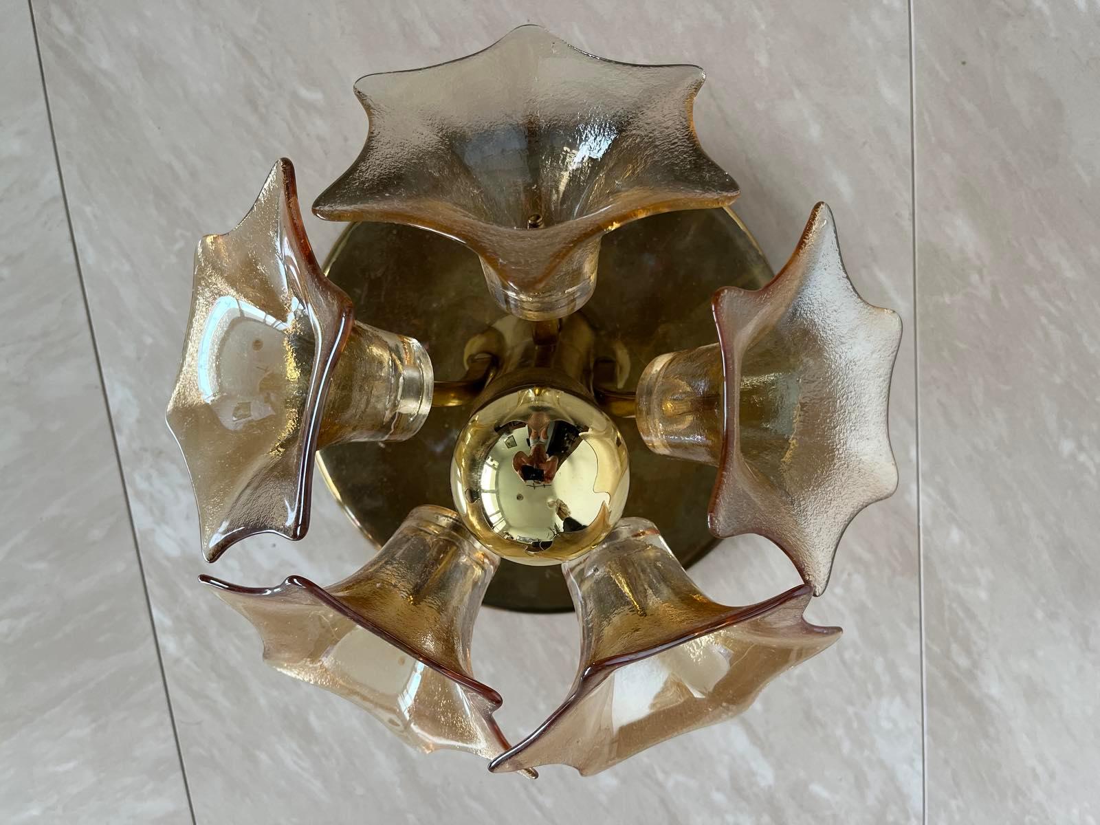 MidCentury Sputnik Flower Ceiling Flush Mount, Amber Murano Glass, Sische, 1960s In Good Condition For Sale In Praha, CZ
