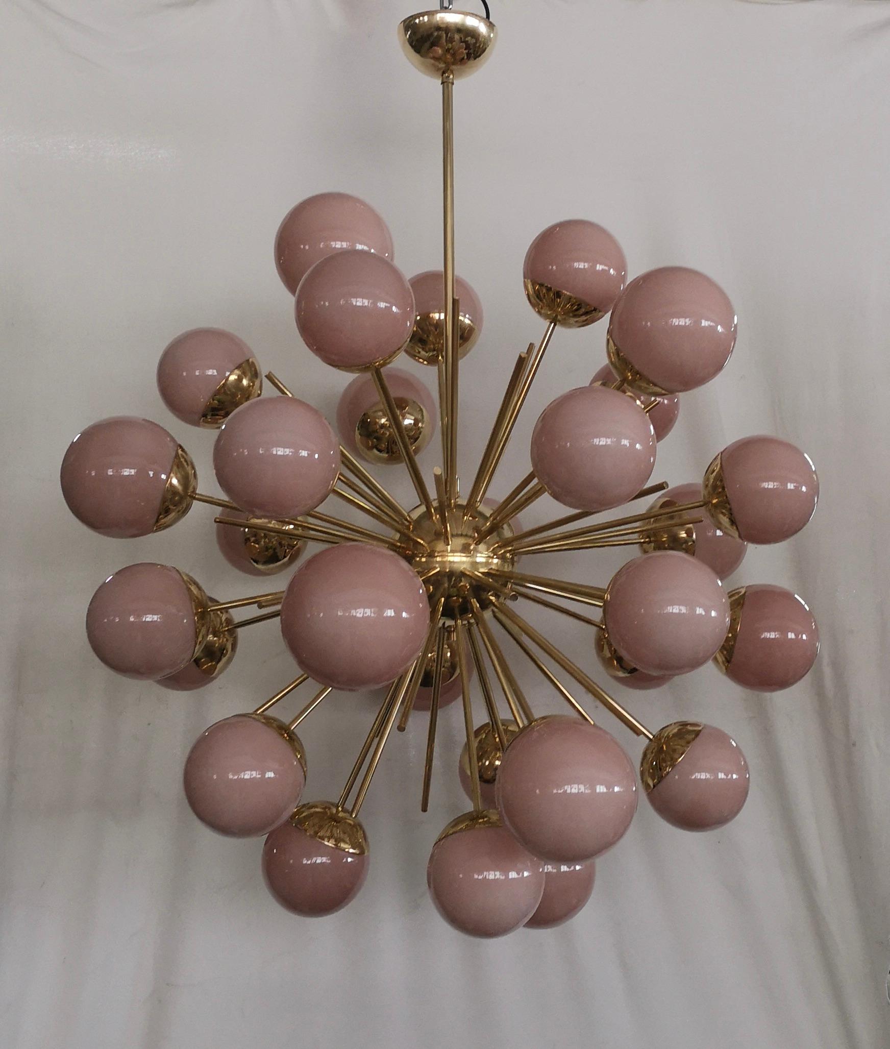 Contemporary Midcentury Sputnik Spherical Pink Glass and Brass Chandelier, 2020 For Sale