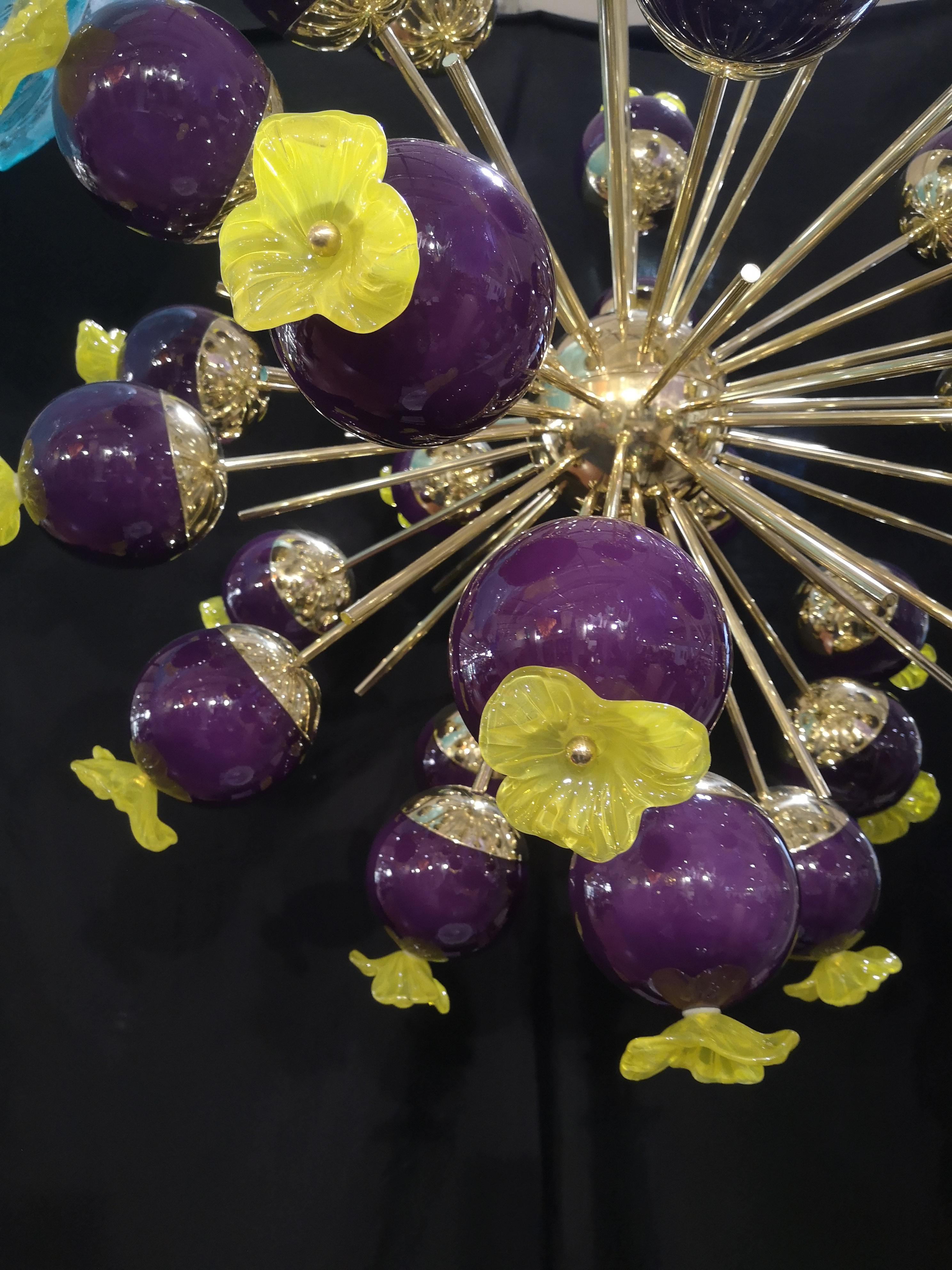 Mid-Century Modern Midcentury Sputnik Spherical Purple Glass and Brass Chandelier, 2020