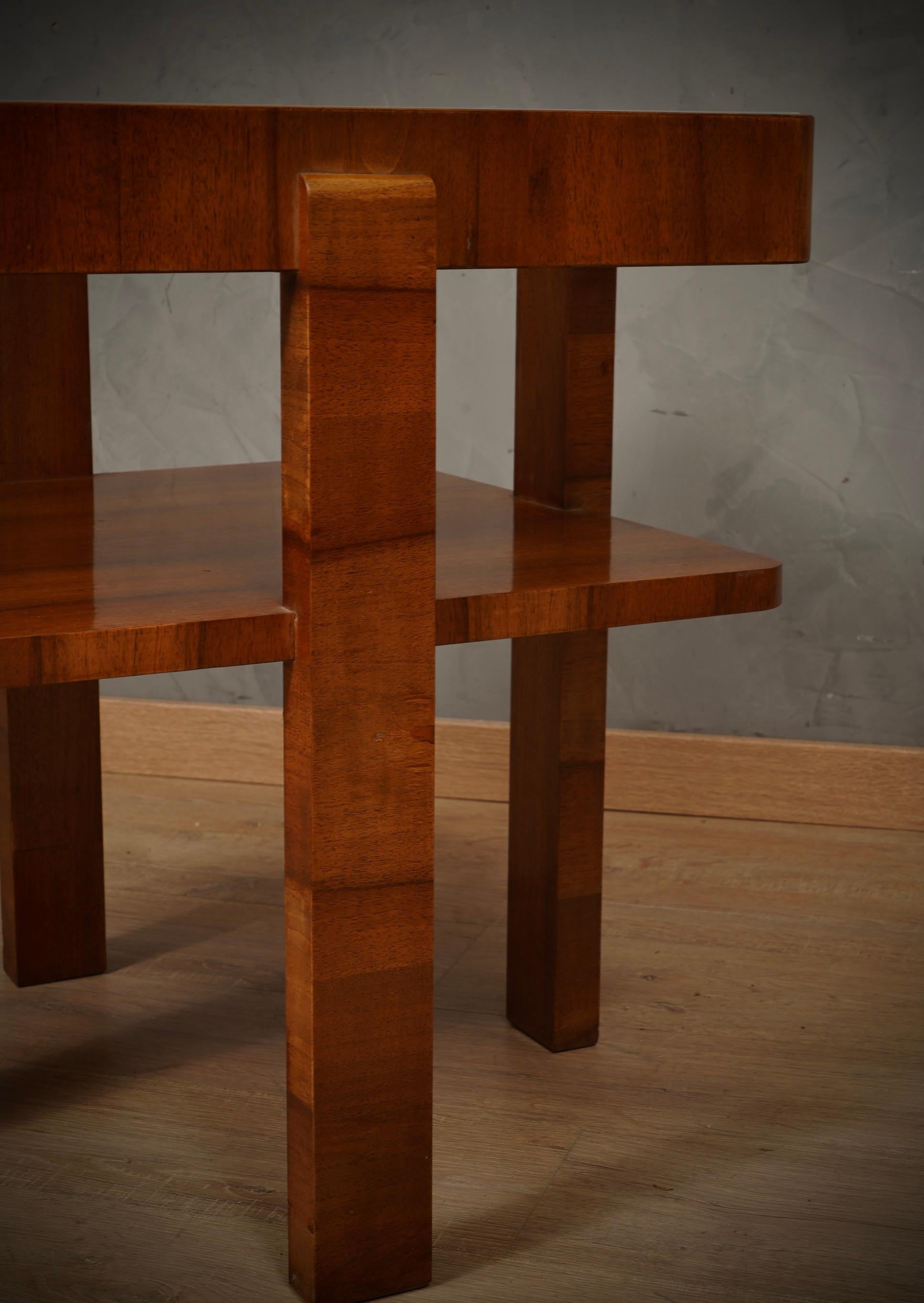 Quadratischer Mid-Century-Spiel-Sofa-Beistelltisch aus Nussbaumholz, 1960 (Glas)