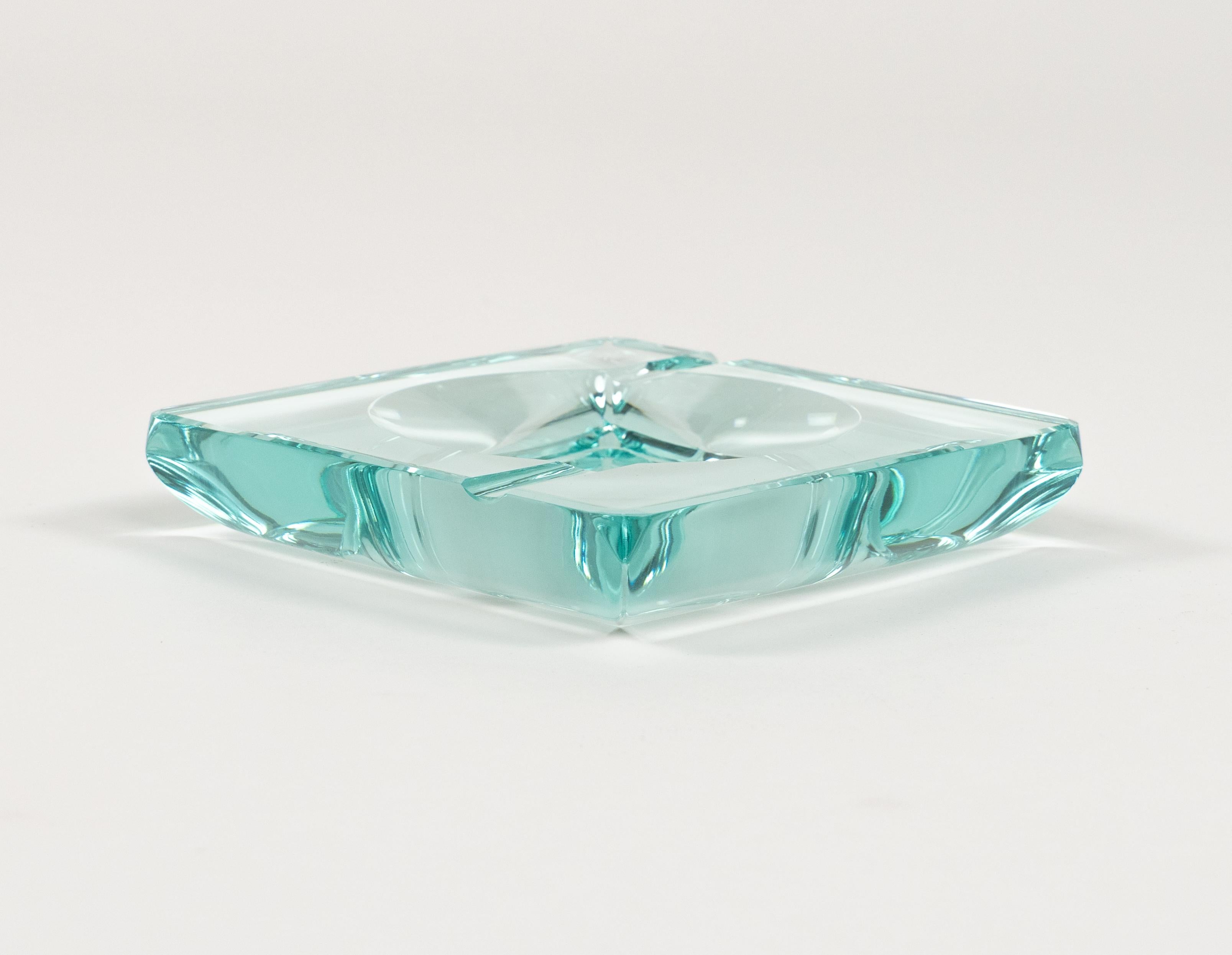 Cenicero cuadrado de mediados de siglo Estilo Fontana Arte, cristal verde, Italia Años 70 en venta 3