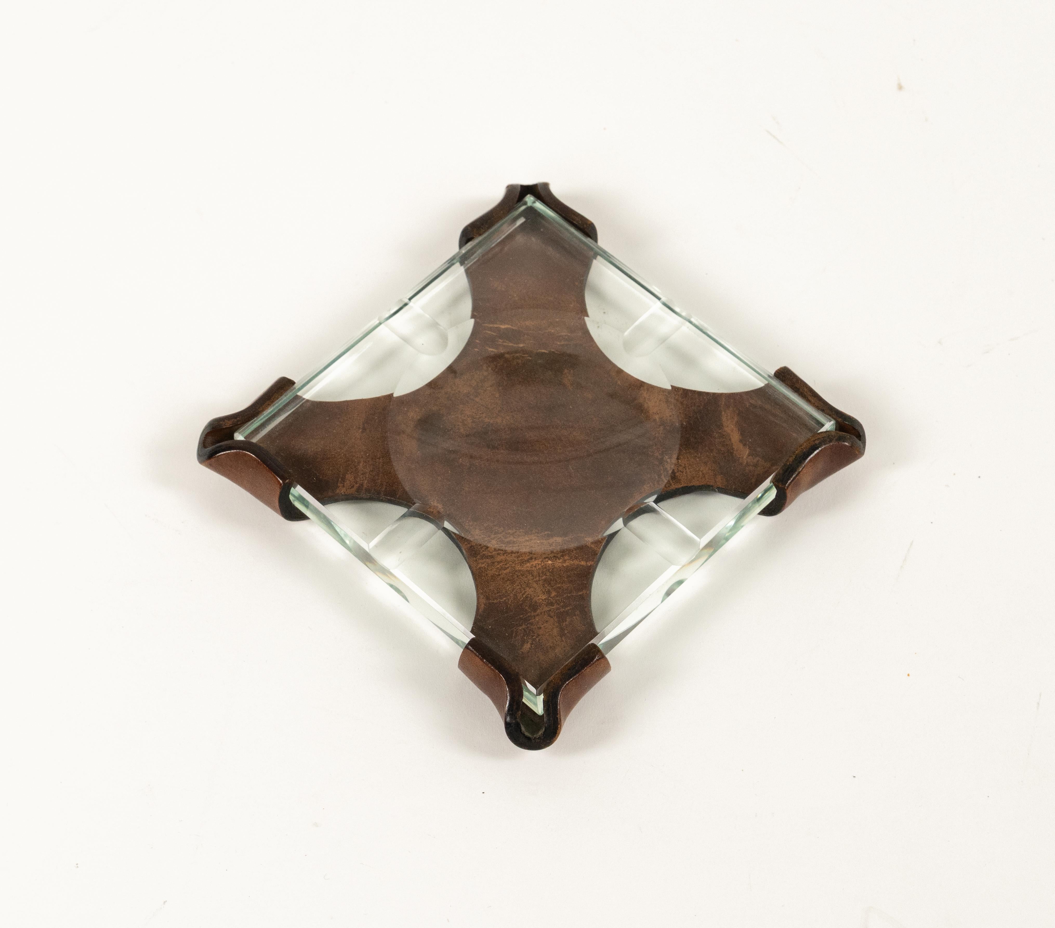 Midcentury Squared Ashtray in Leather and Glass by CAP, Italy 1970s For Sale 3