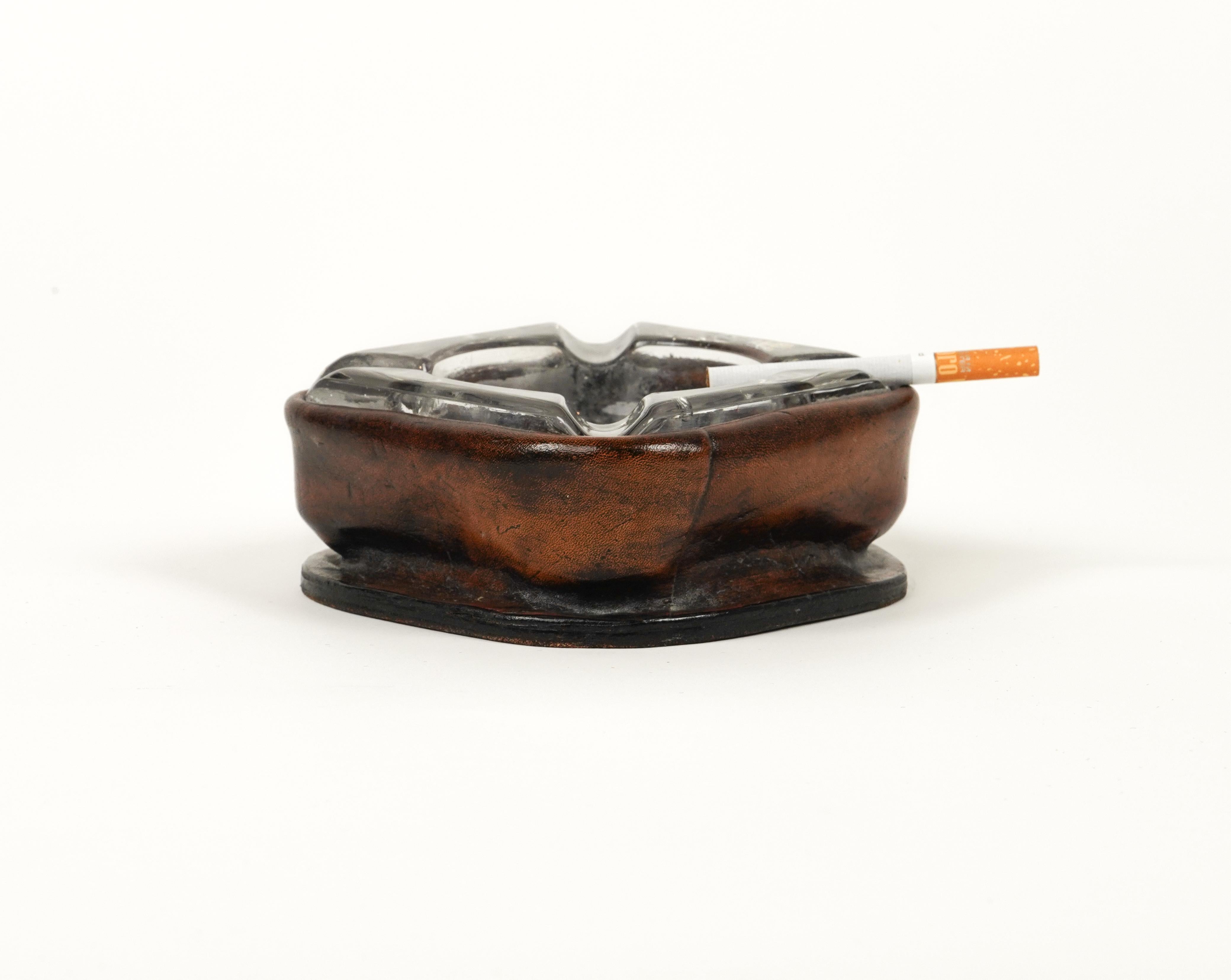 Midcentury Squared Ashtray in Leather and Glass Jacques Adnet Style, Italy 1970s For Sale 3