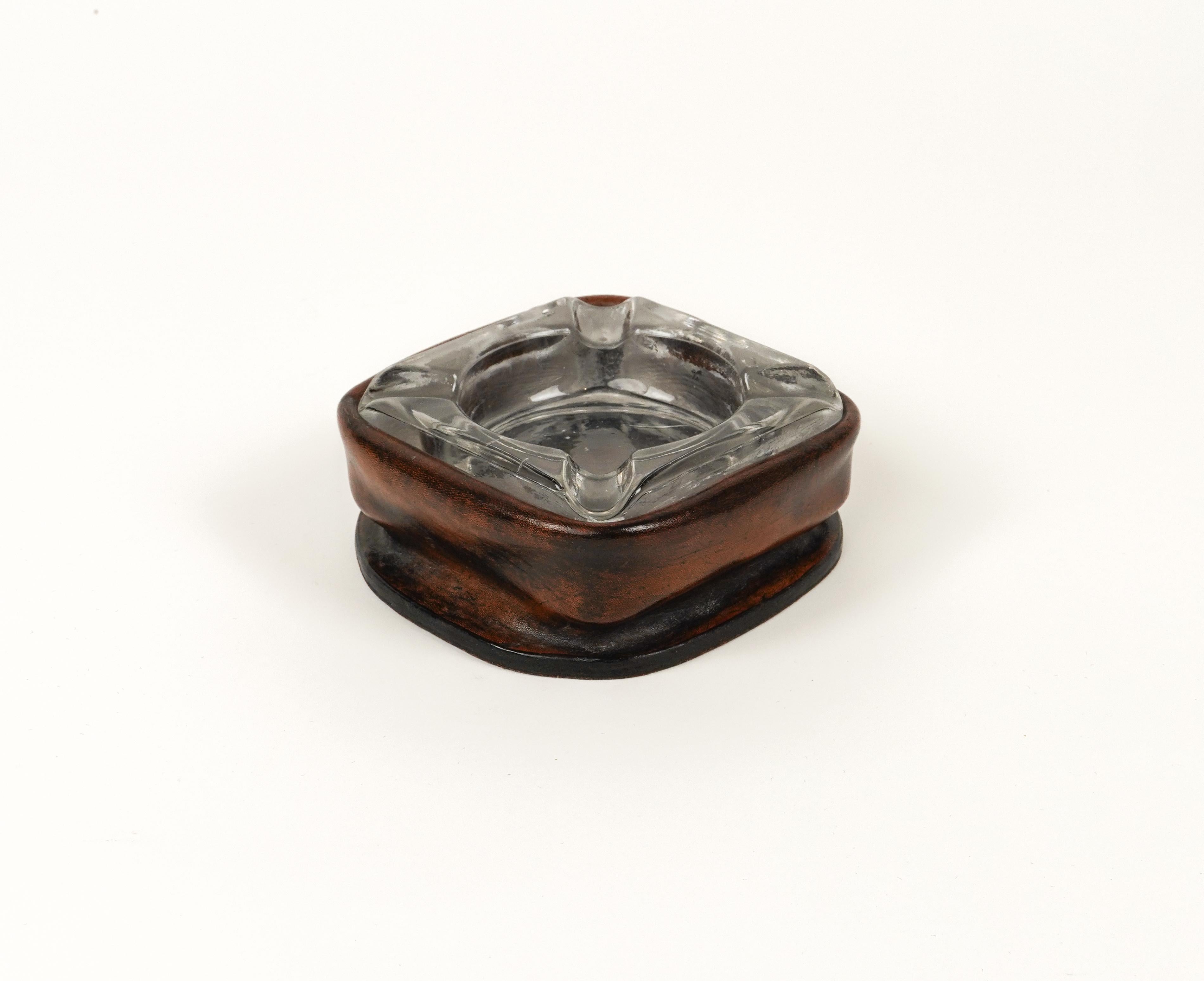 Midcentury Squared Ashtray in Leather and Glass Jacques Adnet Style, Italy 1970s For Sale 4