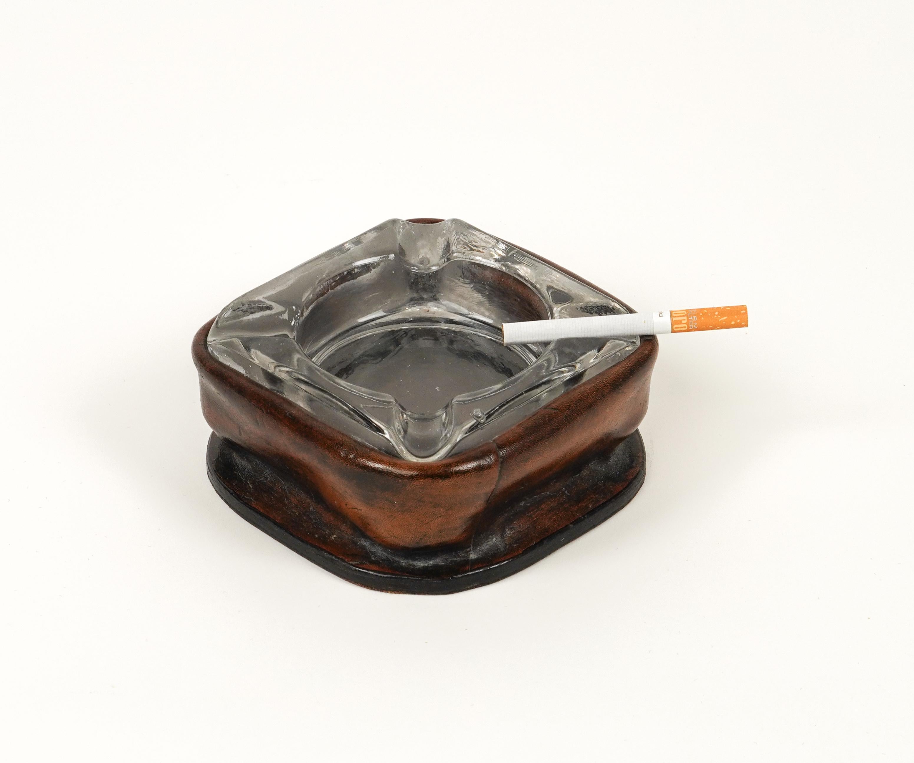 Midcentury Squared Ashtray in Leather and Glass Jacques Adnet Style, Italy 1970s For Sale 2