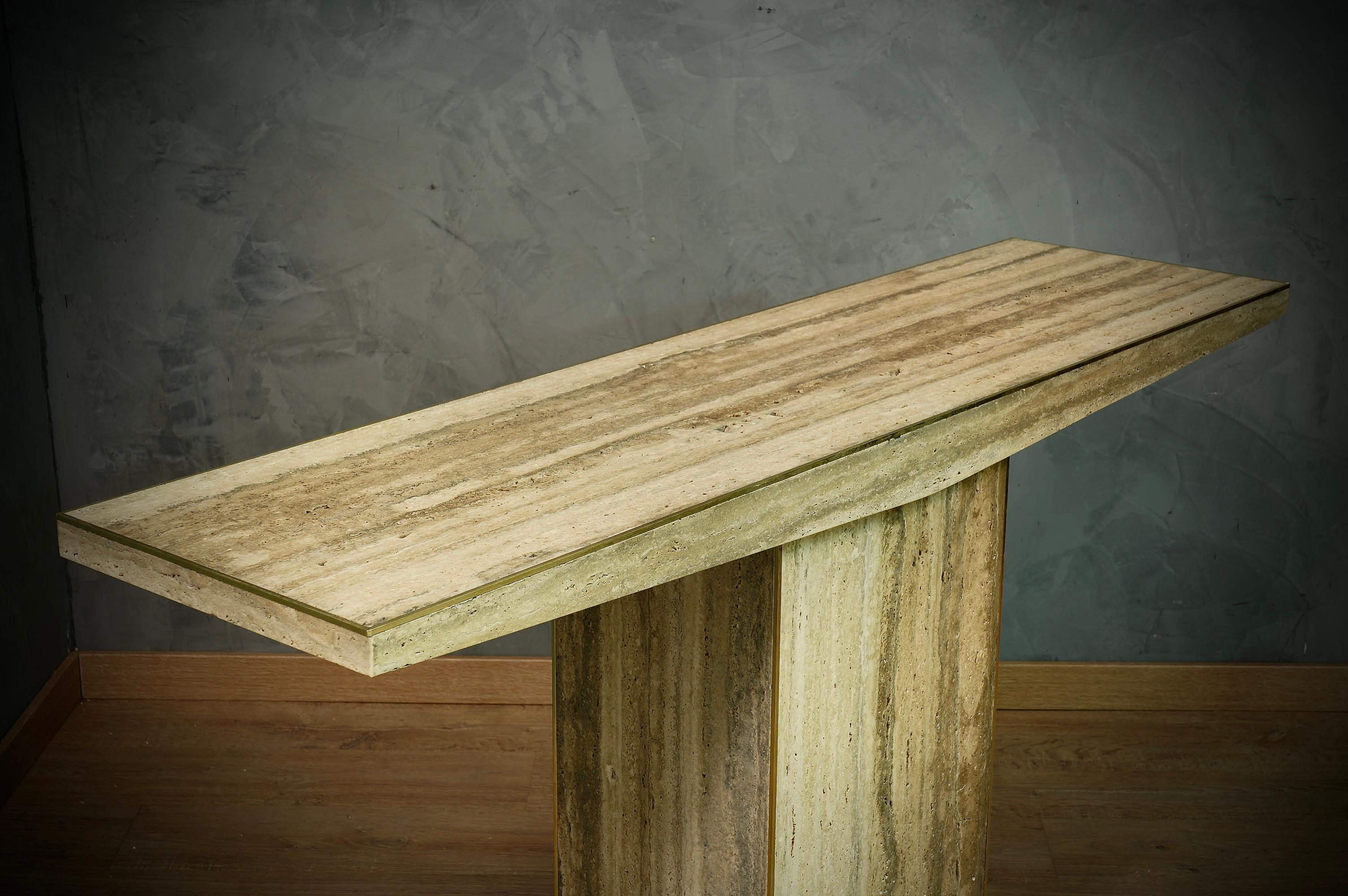 Table console du milieu du siècle en travertin quadrillé et laiton, 2020 en vente 2