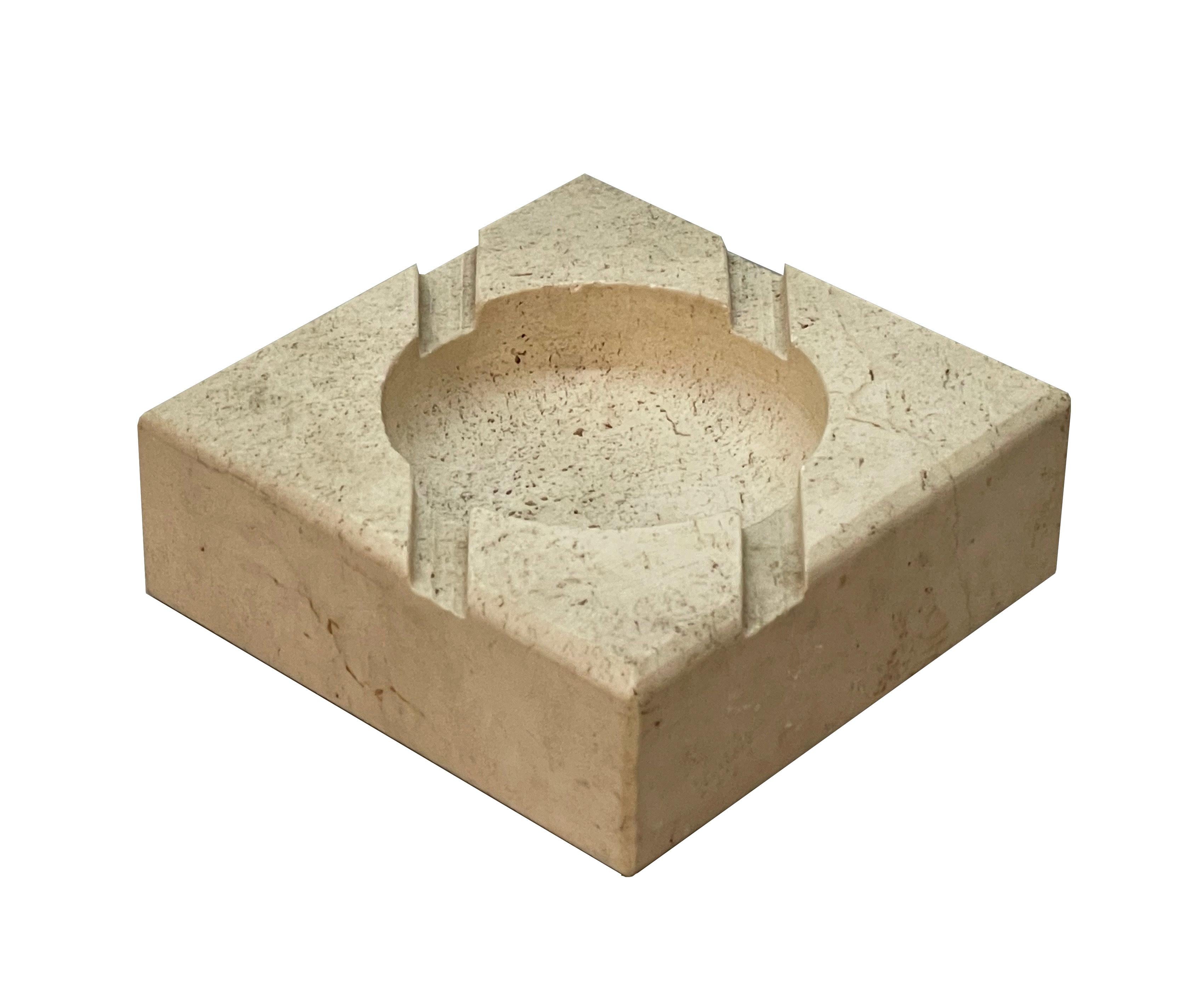 Midcentury Squared White Travertine Marble Italian Ashtray After Mannelli, 1970s For Sale 3