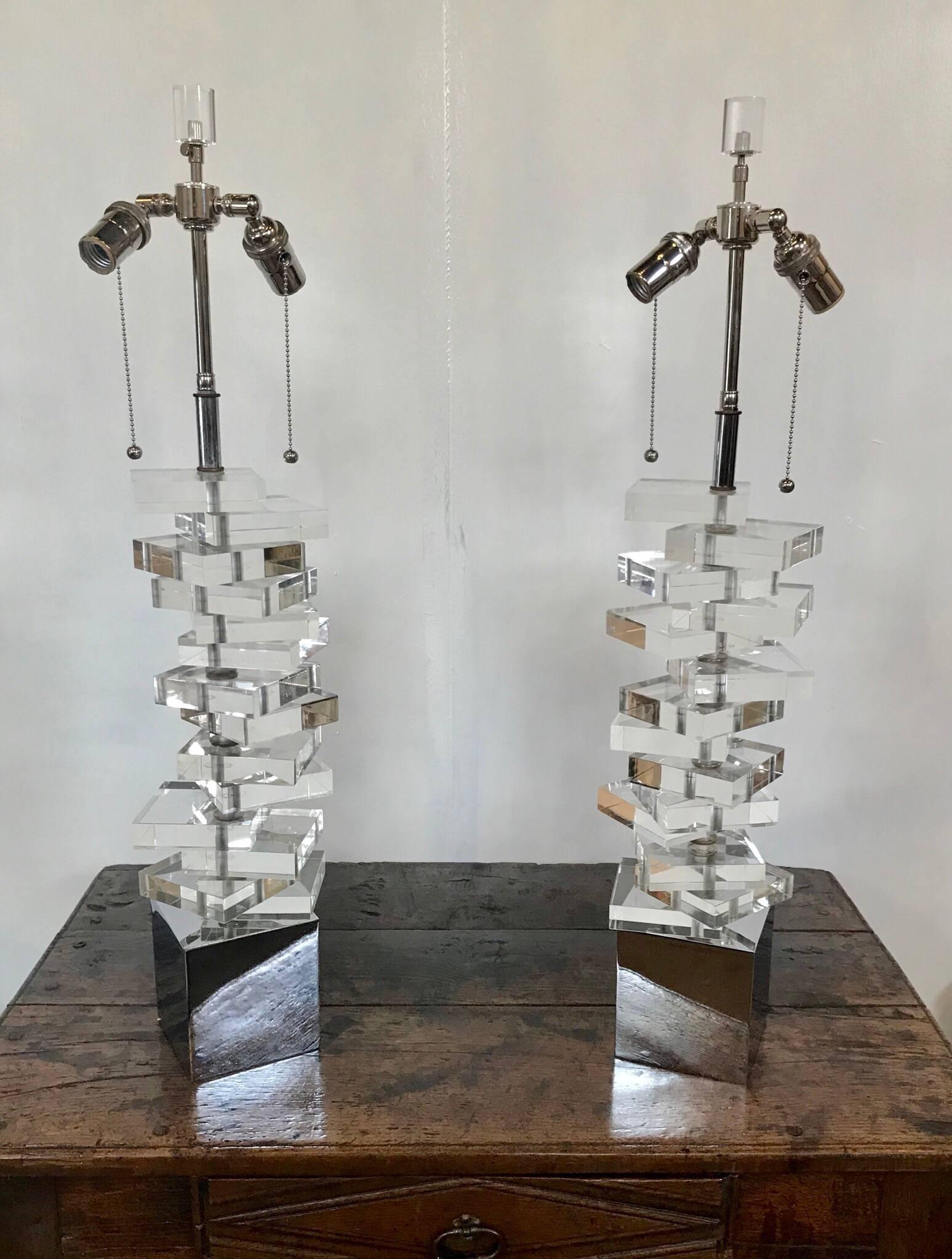 Midcentury Stacked Lucite Lamps Having Chrome Bases, a Pair For Sale 7
