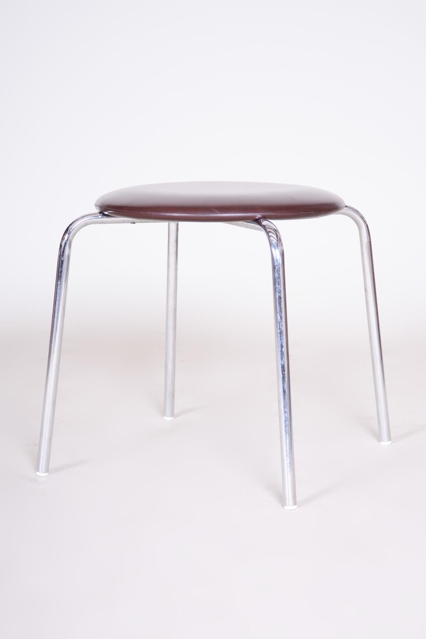 20th Century Midcentury Steel and Leatherette Stools, 1960s, Original Condition For Sale