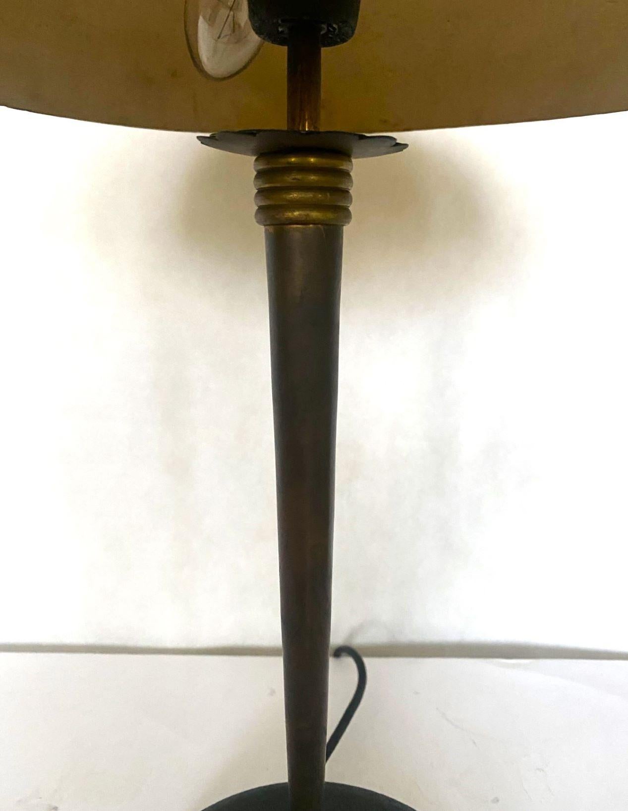 Midcentury Stilnovo Desk or Table Lamp Brass Black Enameled Metal, Iataly, 1950s For Sale 4