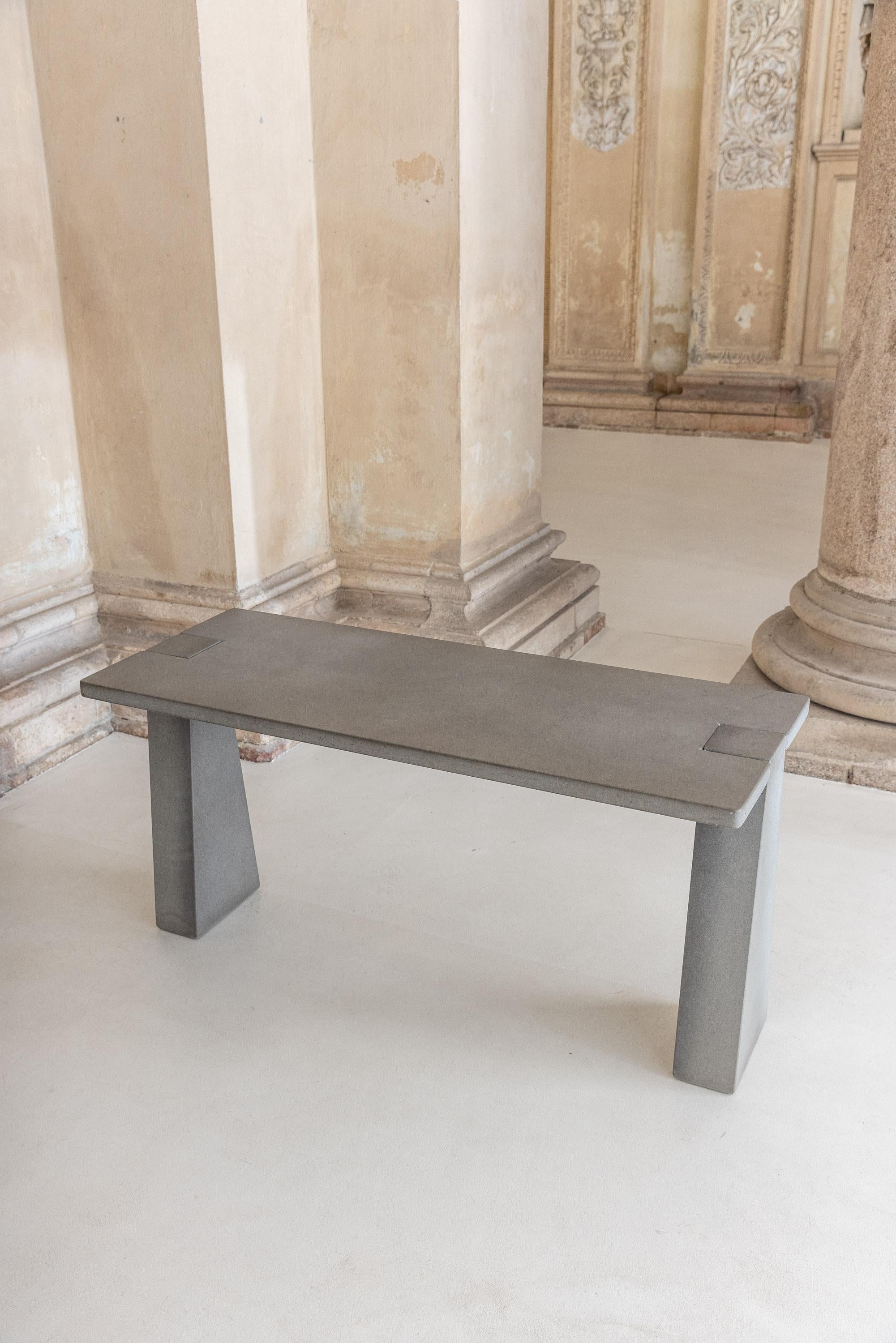 Midcentury stone console table model Inca by Angelo Mangiarotti for Skipper In Excellent Condition In Piacenza, Italy