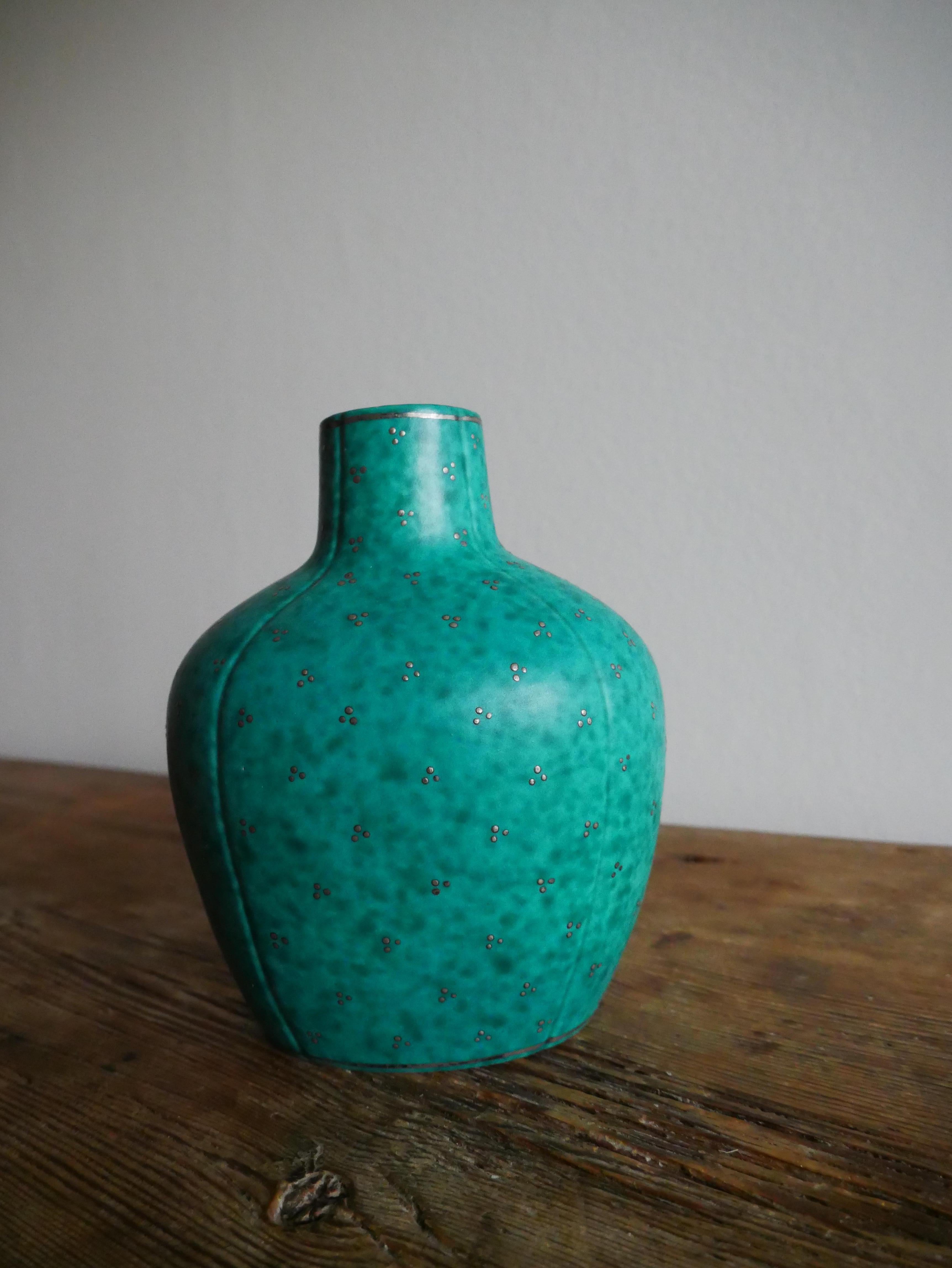Midcentury Stoneware “Argenta” Vase by Wilhelm Kåge, Gustavsberg, Sweden, 1930s For Sale 5