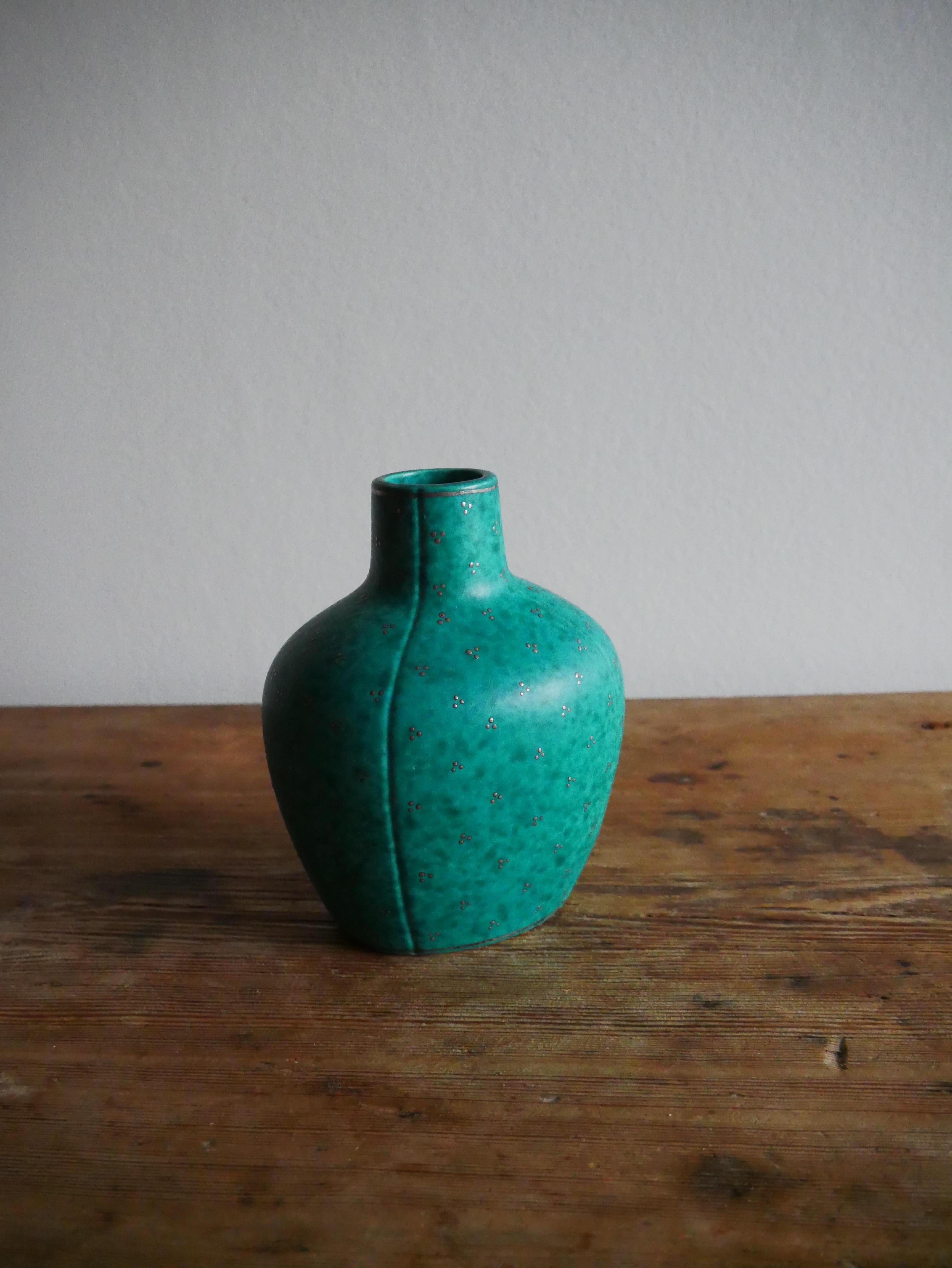 Swedish Midcentury Stoneware “Argenta” Vase by Wilhelm Kåge, Gustavsberg, Sweden, 1930s For Sale