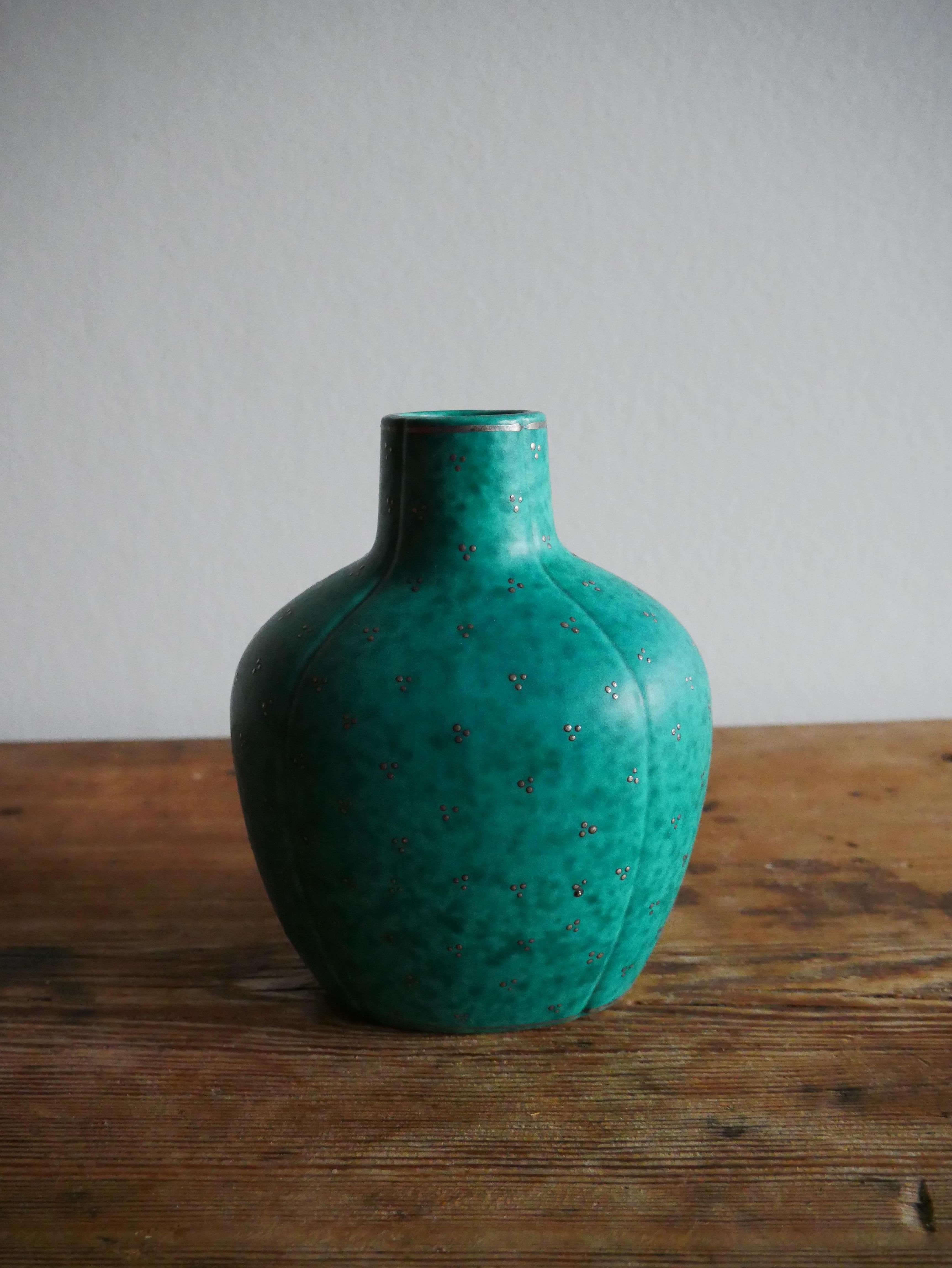 Mid-20th Century Midcentury Stoneware “Argenta” Vase by Wilhelm Kåge, Gustavsberg, Sweden, 1930s For Sale