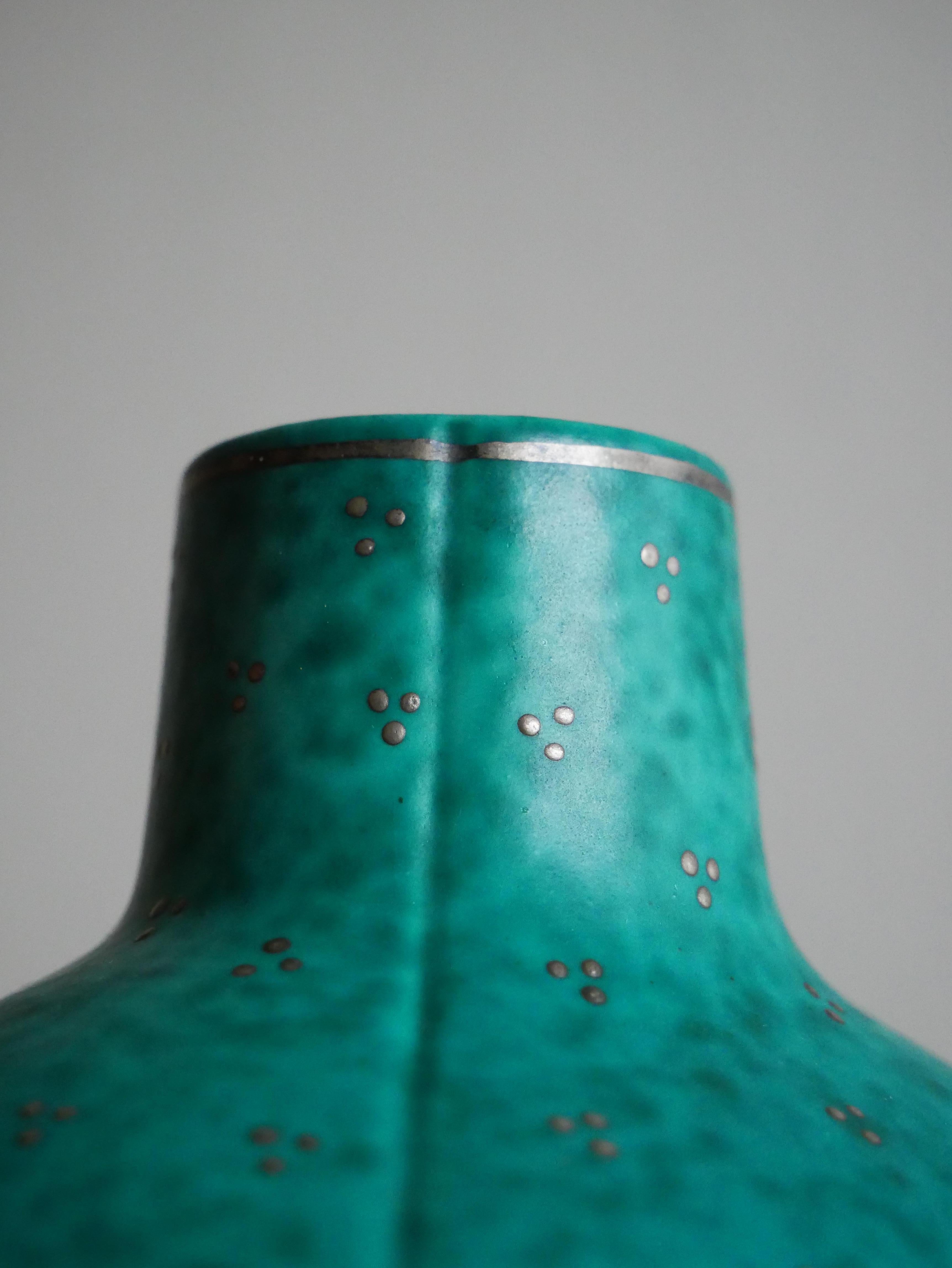 Midcentury Stoneware “Argenta” Vase by Wilhelm Kåge, Gustavsberg, Sweden, 1930s For Sale 3