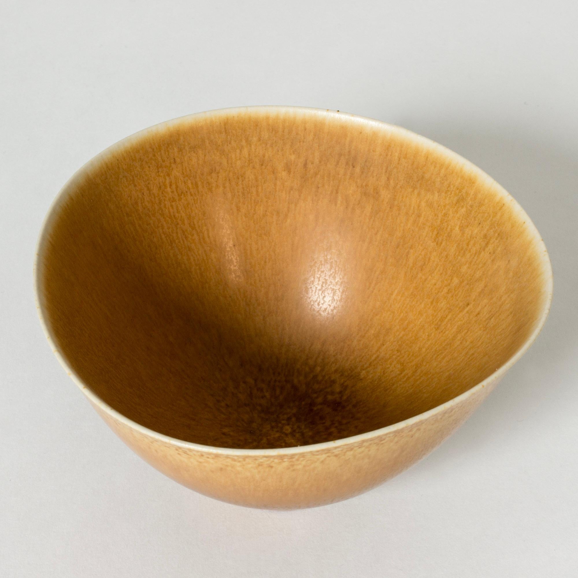 Scandinavian Modern Midcentury Stoneware Bowl by Berndt Friberg, Gustavsberg, Sweden, 1950s For Sale