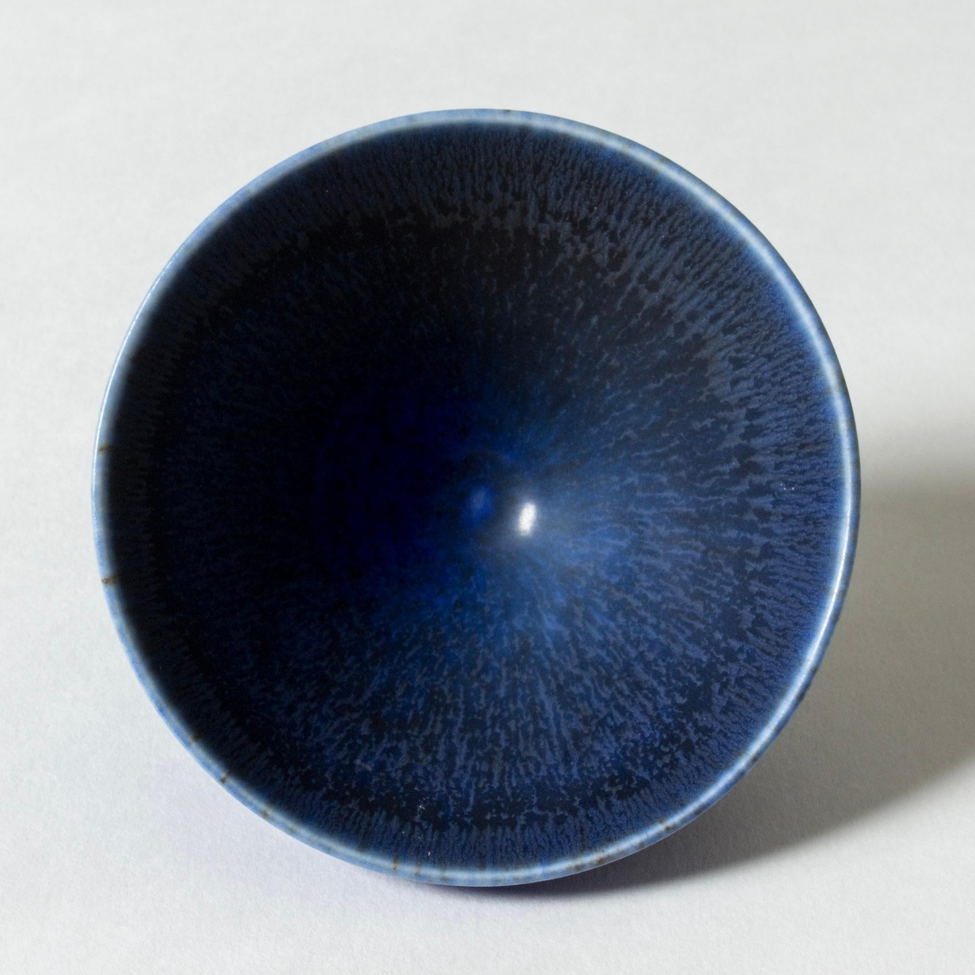 Swedish Midcentury Stoneware Bowl by Berndt Friberg, Gustavsberg, Sweden, 1950s For Sale