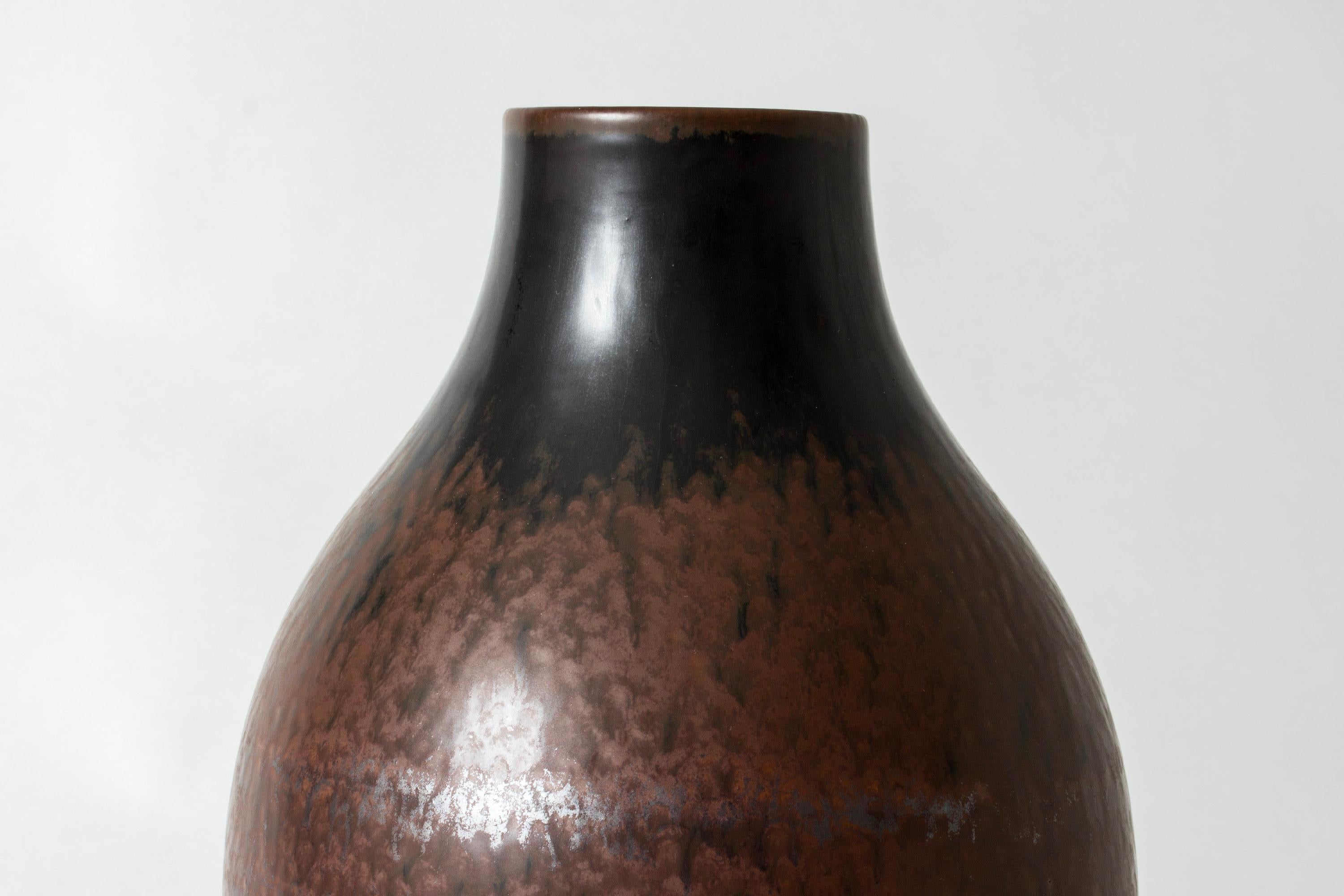 Swedish Mid-Century, Stoneware Floor Vase by Carl-Harry Stålhane, Rörstrand, Sweden, 1950s