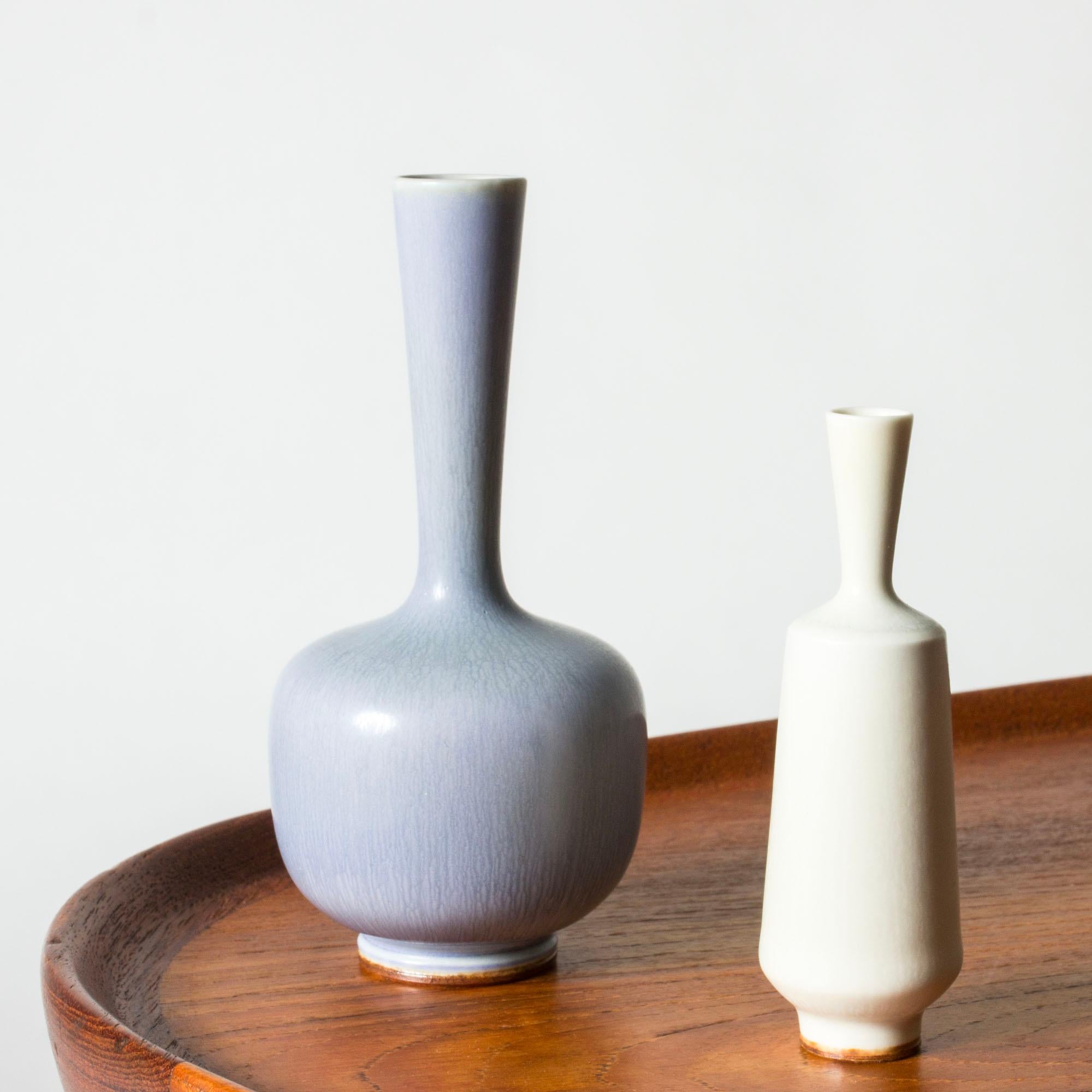 Grès Vase miniature en grès du milieu du siècle, Berndt Friberg, Gustavsberg, Suède, années 1950 en vente
