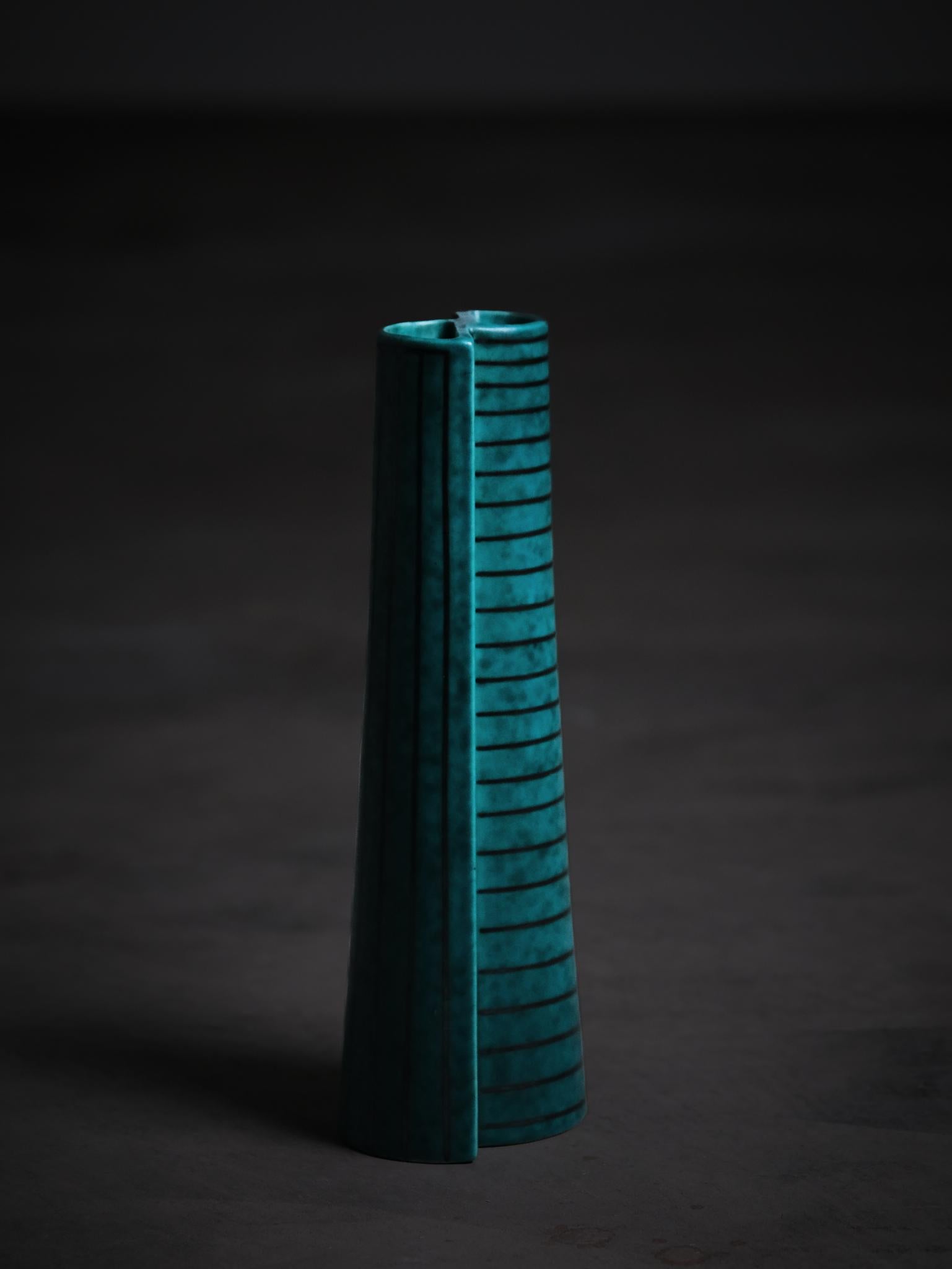 Scandinave moderne Vase en grès du milieu du siècle 'Argenta' par Wilhelm Kåge, Gustavsberg, Suède, années 1940 en vente