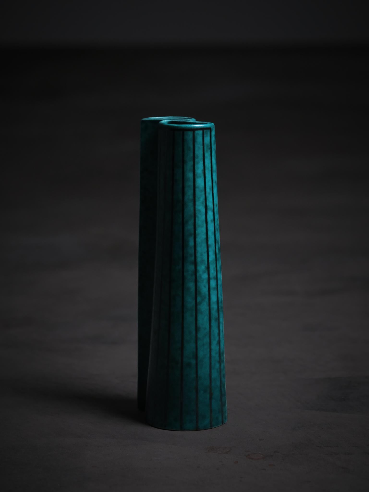 Suédois Vase en grès du milieu du siècle 'Argenta' par Wilhelm Kåge, Gustavsberg, Suède, années 1940 en vente