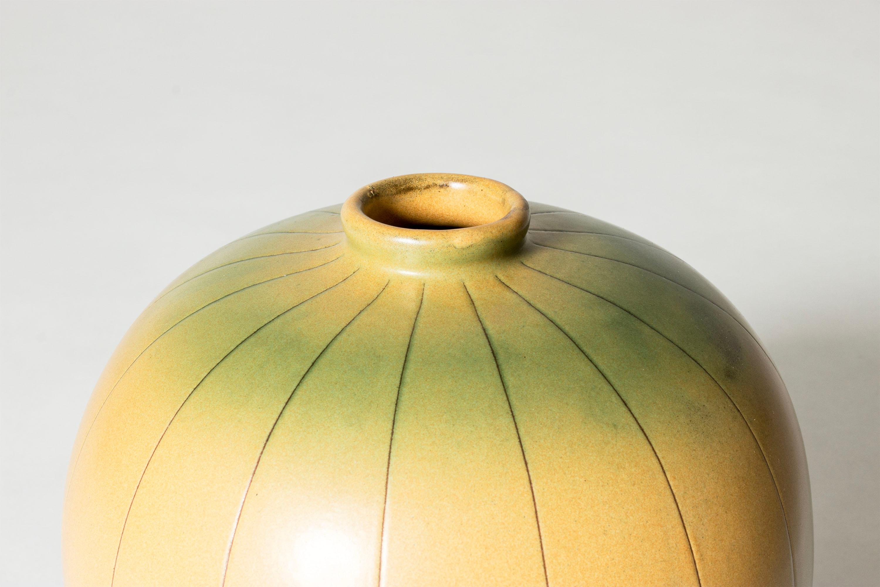 Grès porcellanato Vaso in gres della metà del secolo scorso di Anna-Lisa Thomson, Uppsala-Ekeby, Svezia, 1937 in vendita