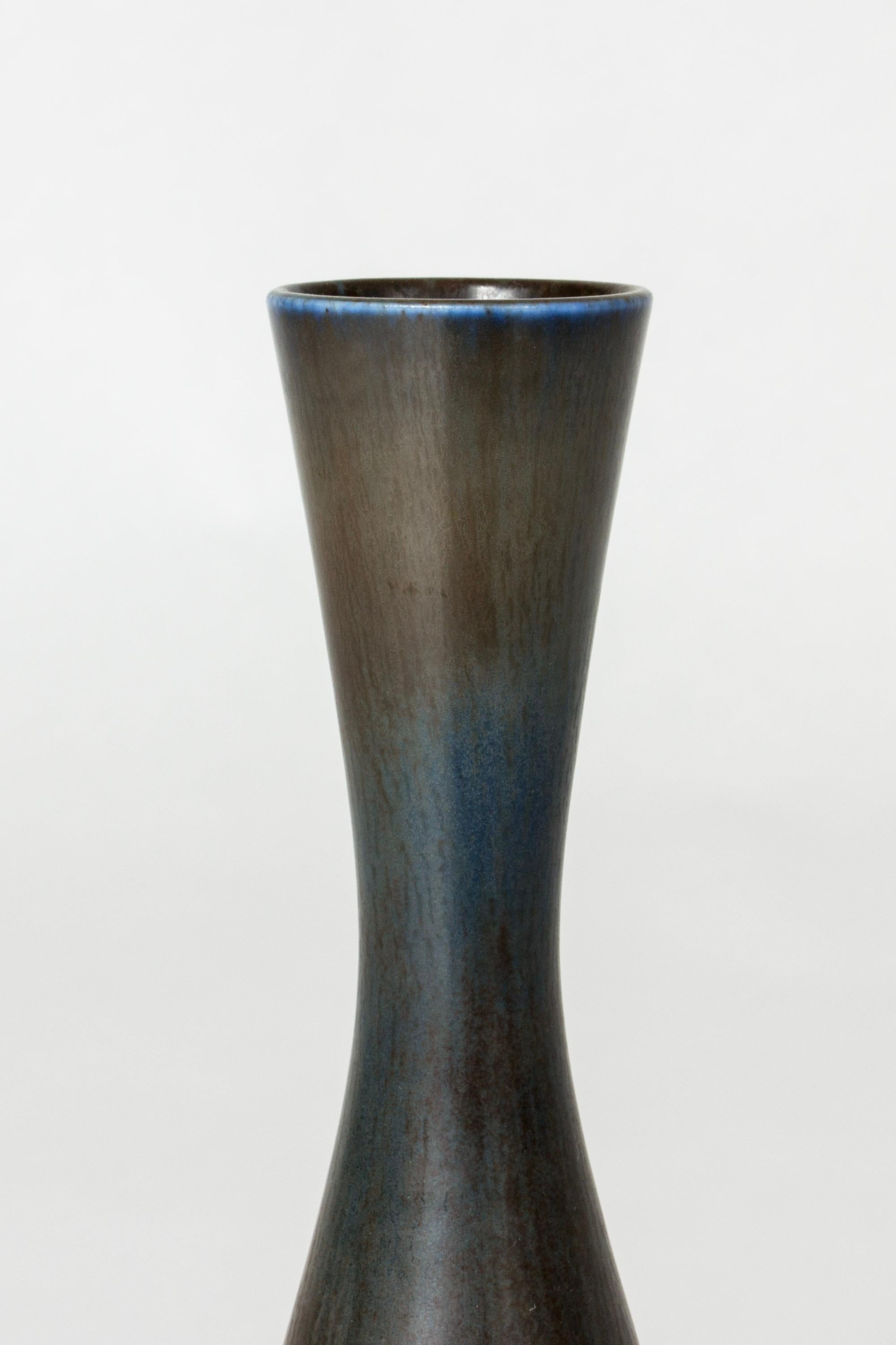 Scandinave moderne Vase en grès du milieu du siècle dernier de Berndt Friberg, Gustavsberg, Suède, années 1950