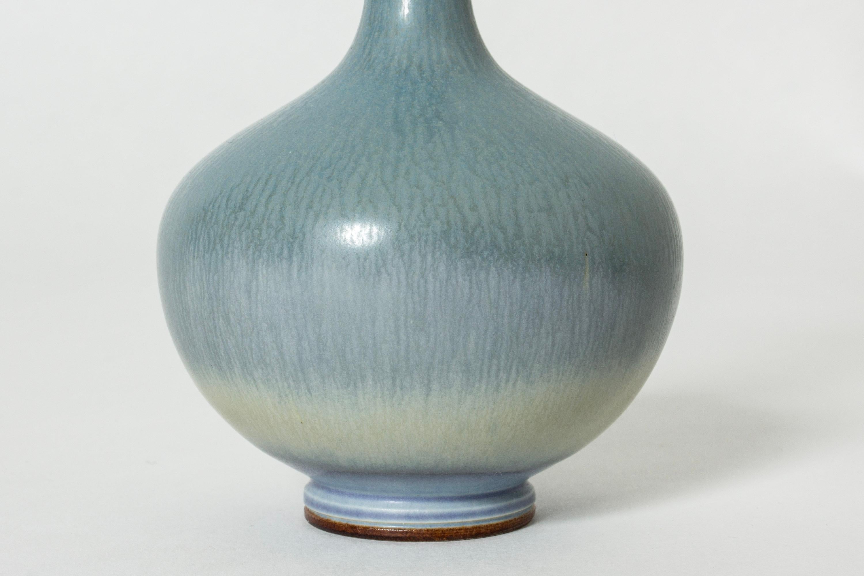 Scandinave moderne Vase en grès du milieu du siècle dernier de Berndt Friberg, Gustavsberg, Suède, années 1950 en vente