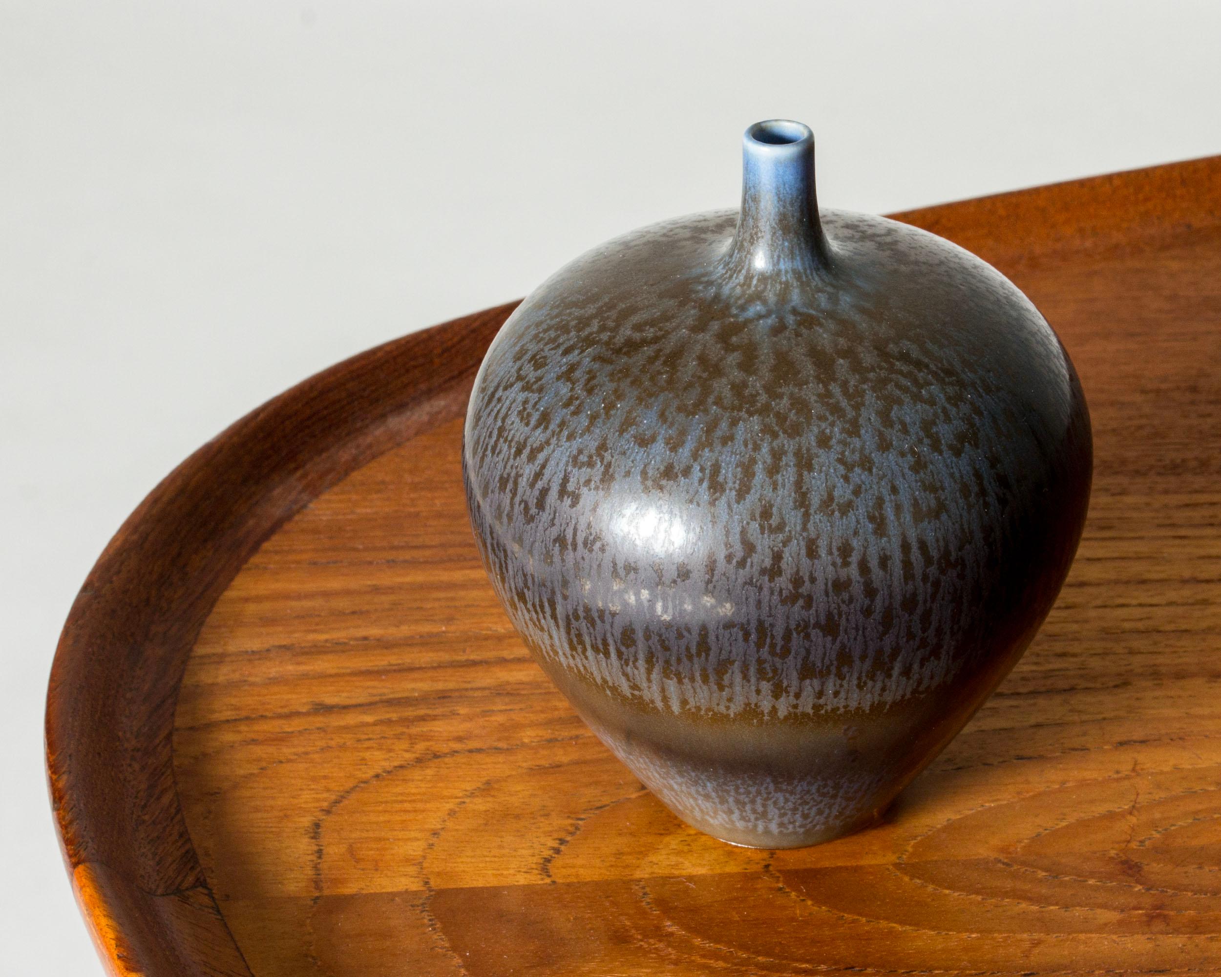 Scandinavo moderno Vaso in gres della metà del secolo scorso di Berndt Friberg, Gustavsberg, Svezia, anni '1950 in vendita