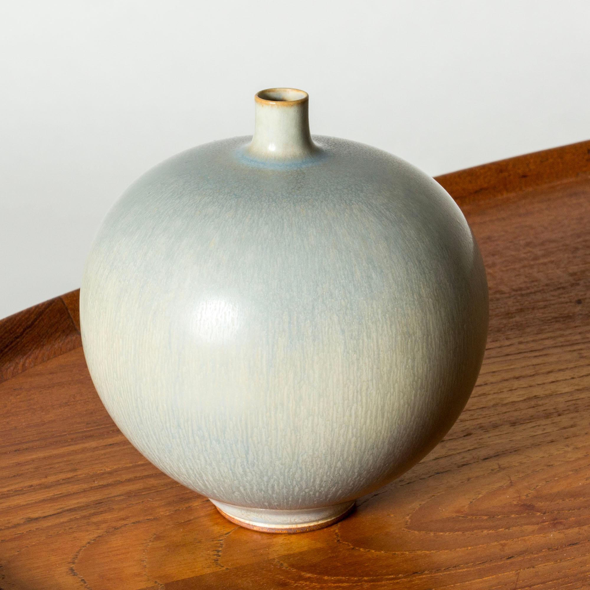 Scandinavo moderno Vaso in gres della metà del secolo scorso di Berndt Friberg, Gustavsberg, Svezia, anni '1950 in vendita
