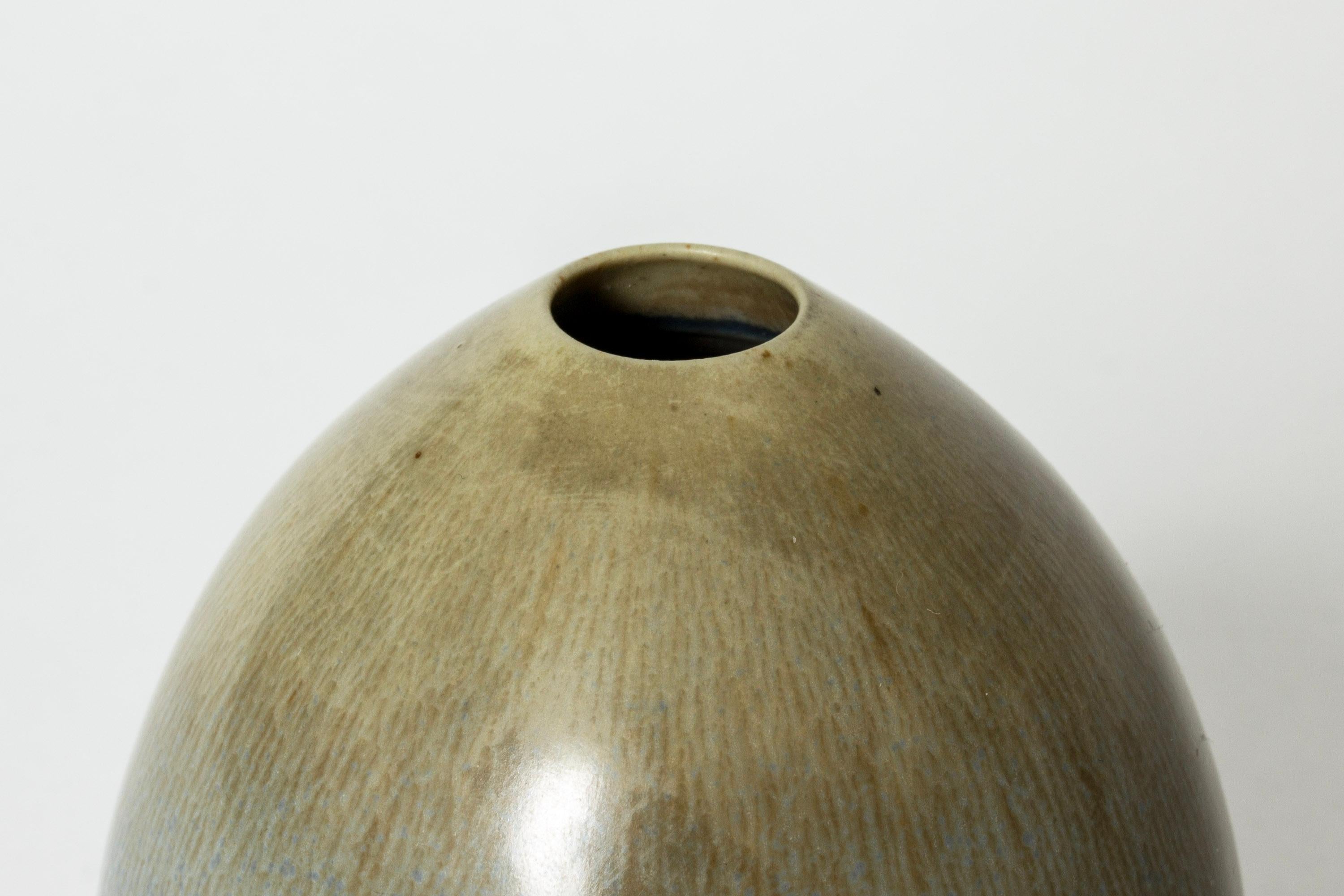 Scandinavian Modern Mid-Century, Stoneware Vase by Berndt Friberg, Gustavsberg, Sweden, 1950s