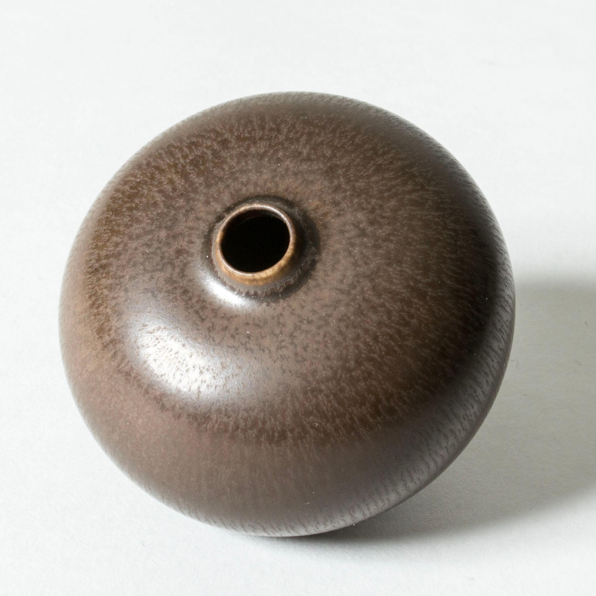 Svedese Vaso in gres della metà del secolo scorso di Berndt Friberg, Gustavsberg, Svezia, anni '1950 in vendita