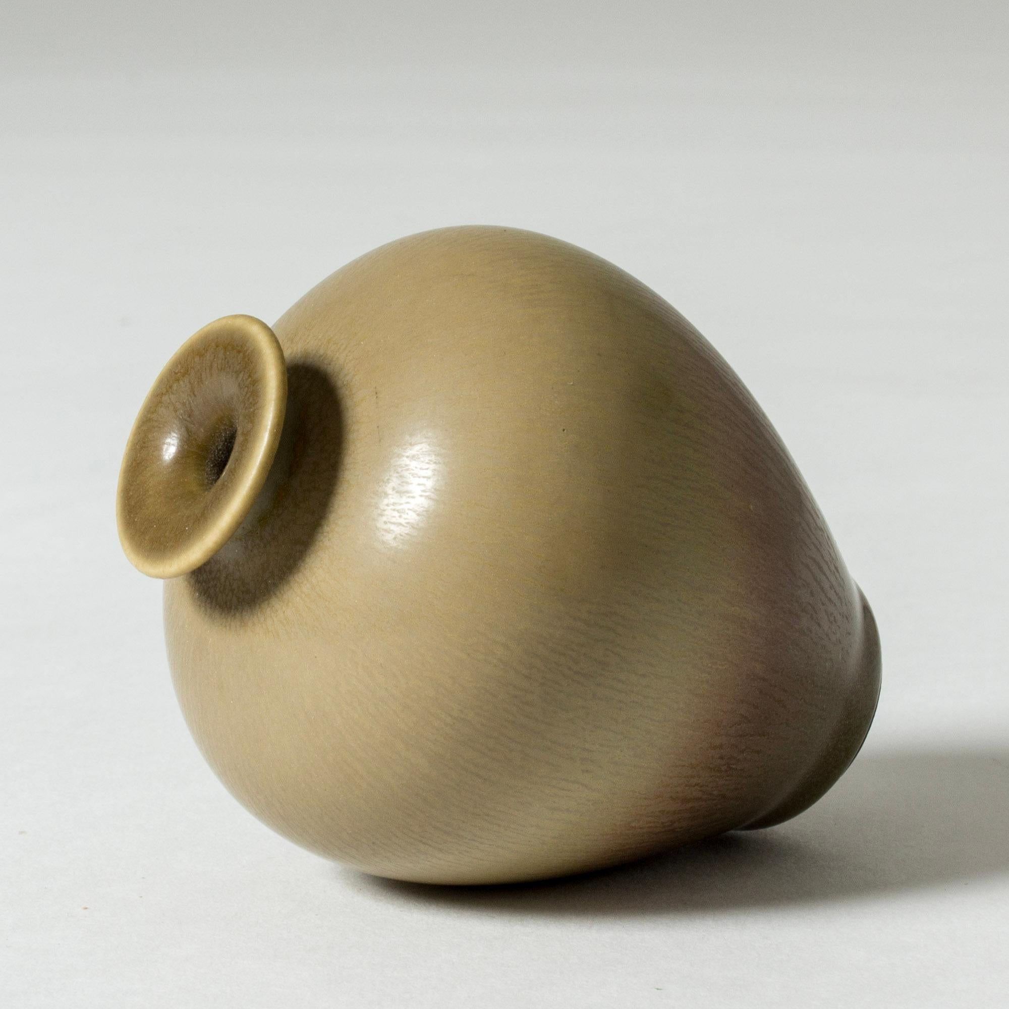 Midcentury Stoneware Vase by Berndt Friberg, Gustavsberg, Sweden, 1950s In Good Condition In Stockholm, SE