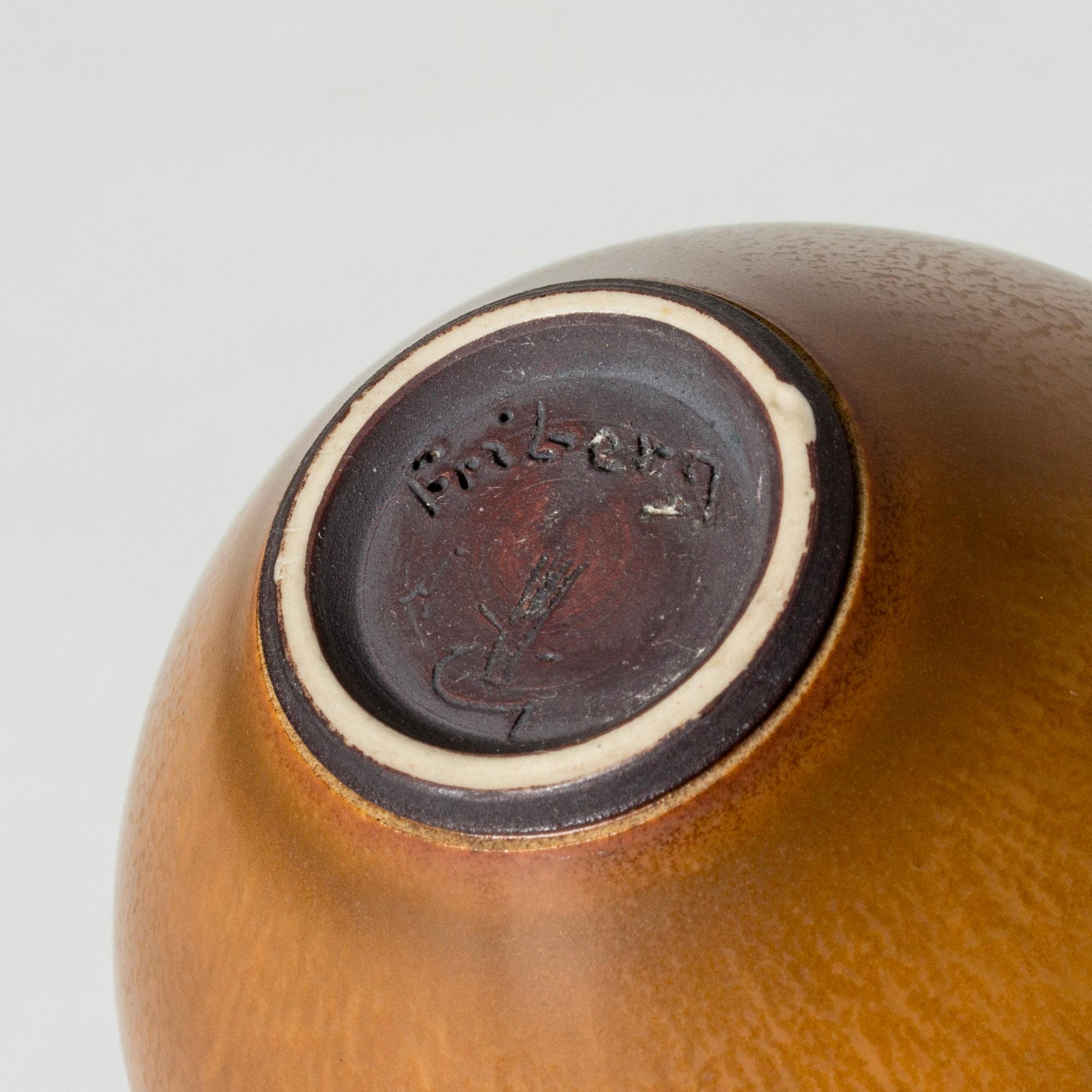 Metà XX secolo Vaso in gres della metà del secolo scorso di Berndt Friberg, Gustavsberg, Svezia, anni '1950 in vendita