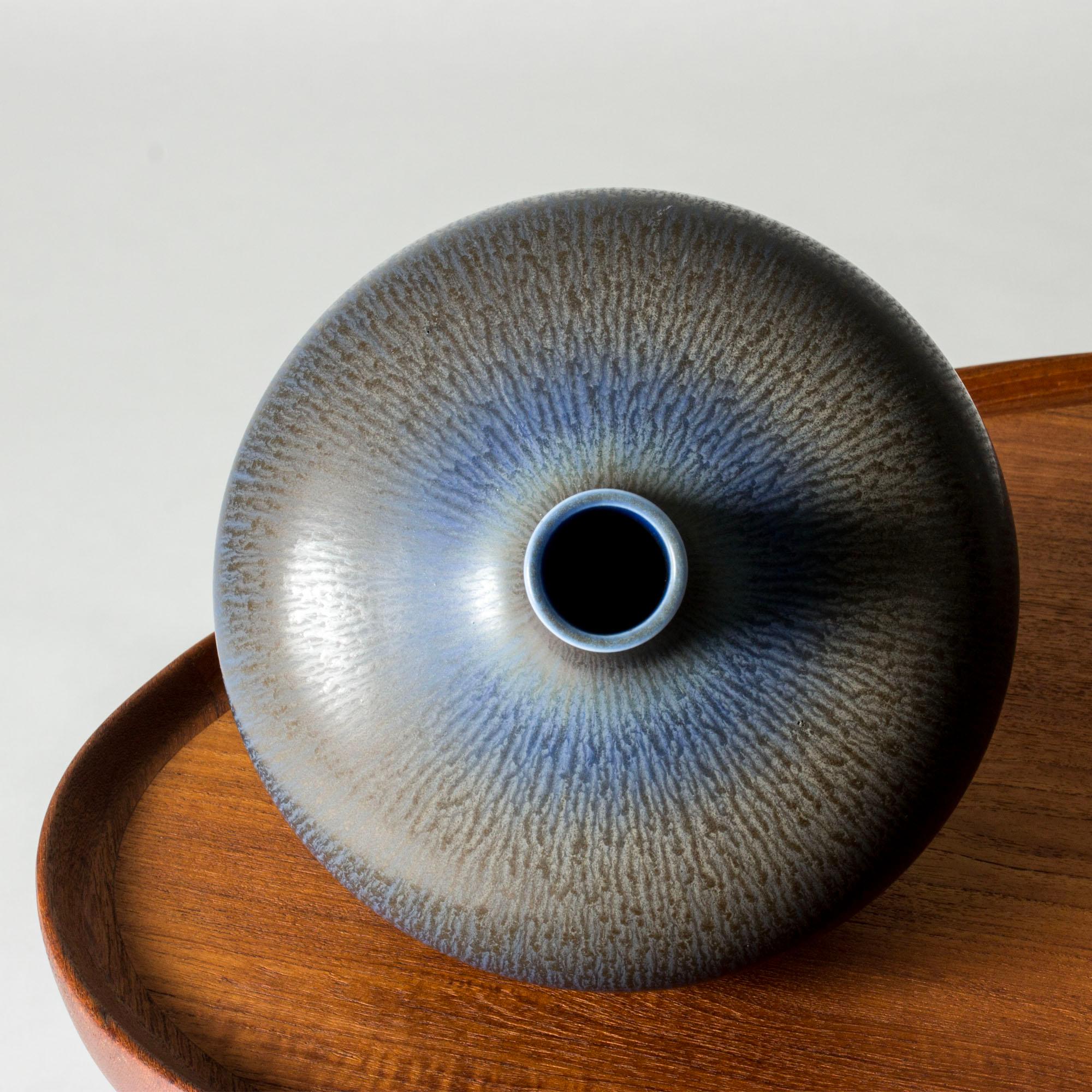 Metà XX secolo Vaso in gres della metà del secolo scorso di Berndt Friberg, Gustavsberg, Svezia, anni '1950 in vendita