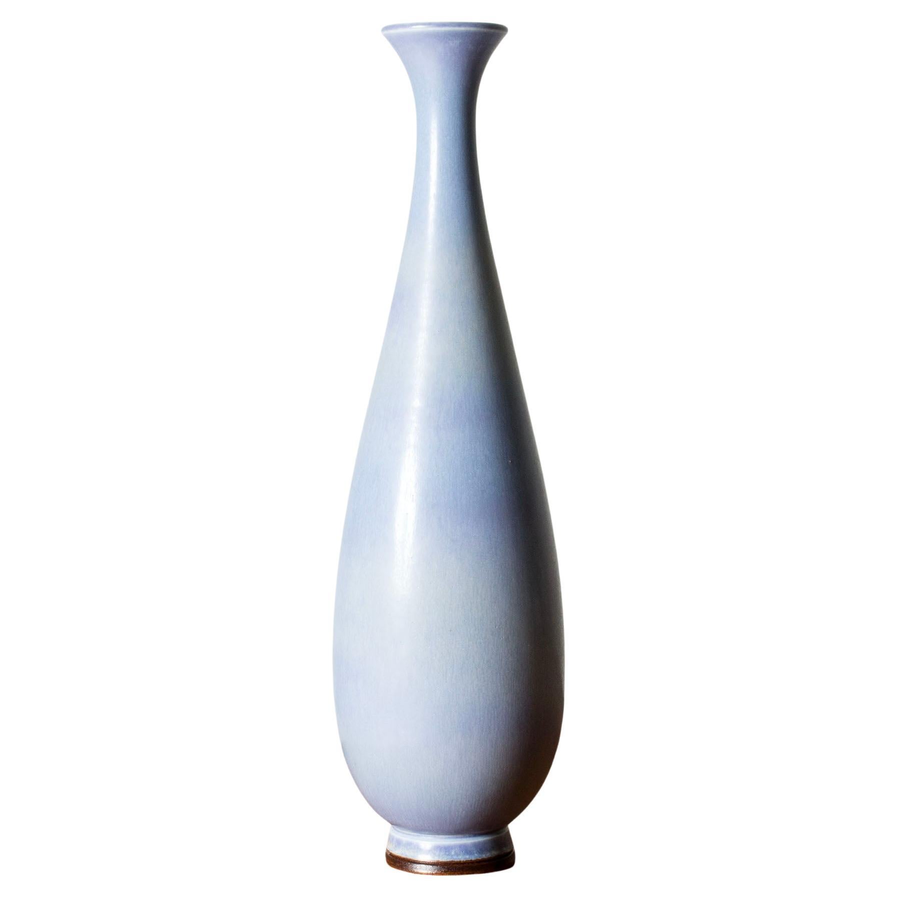 Steingutvase aus der Mitte des Jahrhunderts von Berndt Friberg, Gustavsberg, Schweden, 1950er Jahre im Angebot