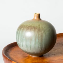 Steingutvase aus der Jahrhundertmitte von Berndt Friberg, Gustavsbergs Studio, Schweden, 1954