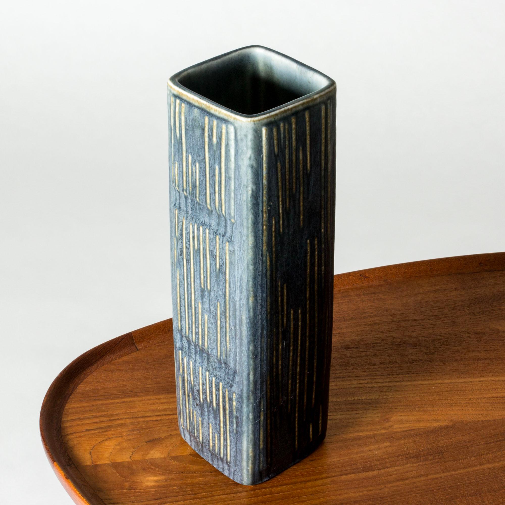 Vaso in gres di metà secolo di Carl-Harry Stålhane, Rörstrand, Svezia, anni '60 In condizioni buone in vendita a Stockholm, SE