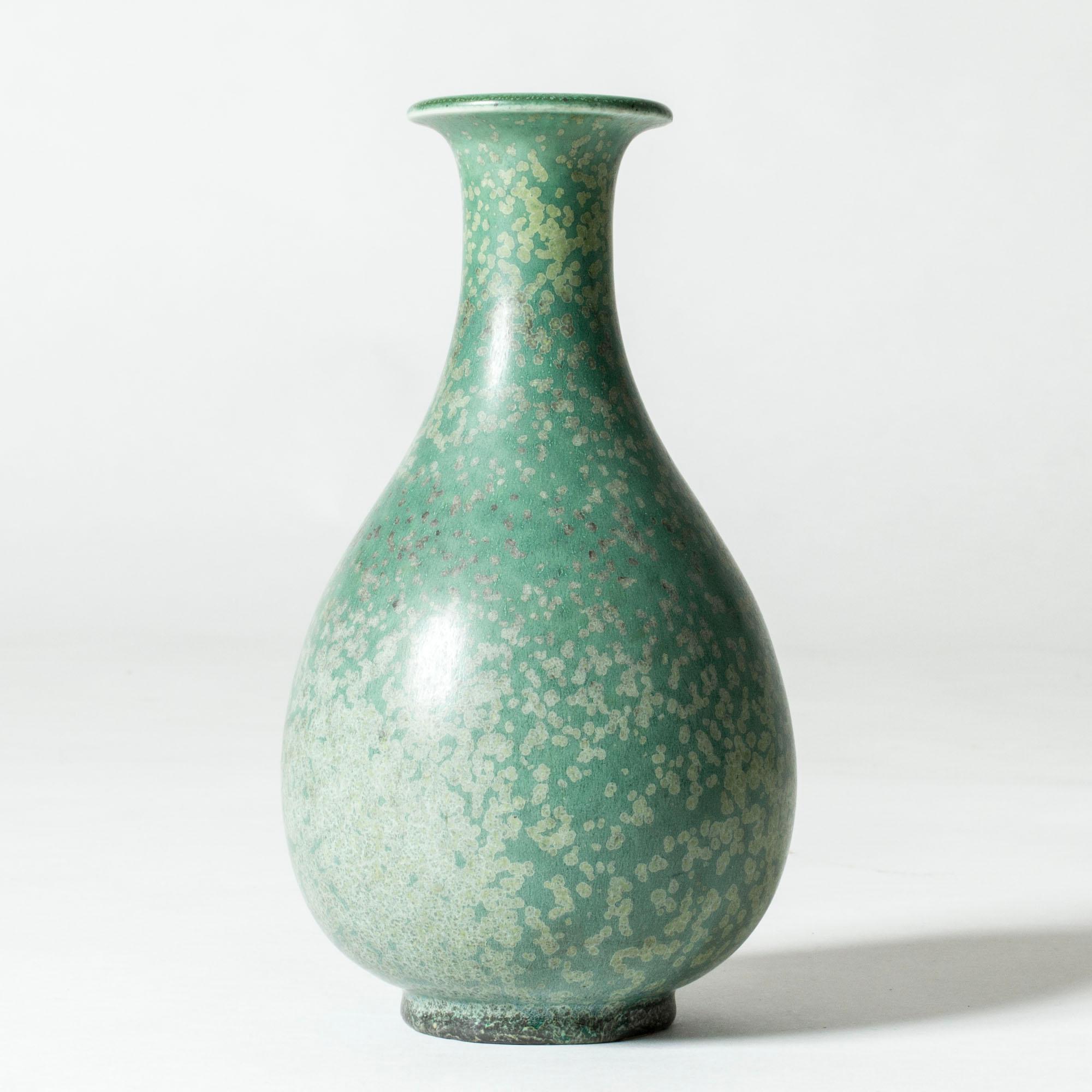 Scandinave moderne Vase en grès du milieu du siècle par Gunnar Nylund pour Rörstrand, Suède, années 1940 en vente