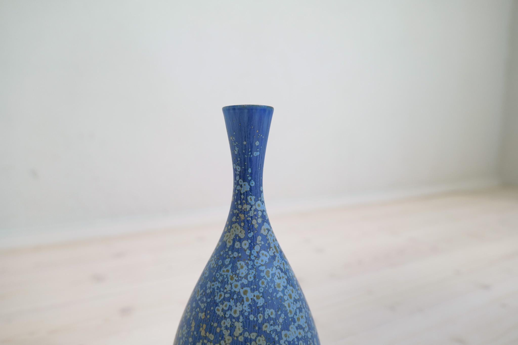 Milieu du XXe siècle Vase en grès moderne du milieu du siècle Rörstrand Carl Harry Stålhane, Suède, années 1950