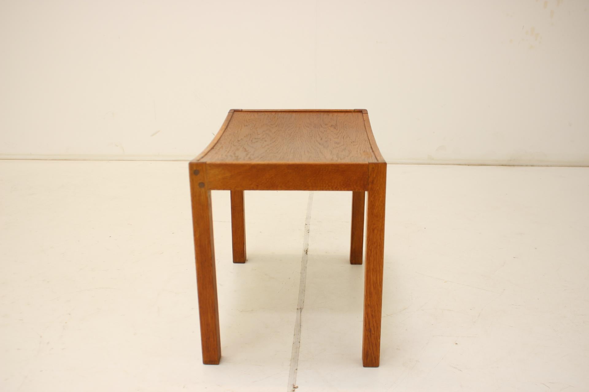 Midcentury  Stool, Czechoslovakia, 1970s In Good Condition For Sale In Praha, CZ