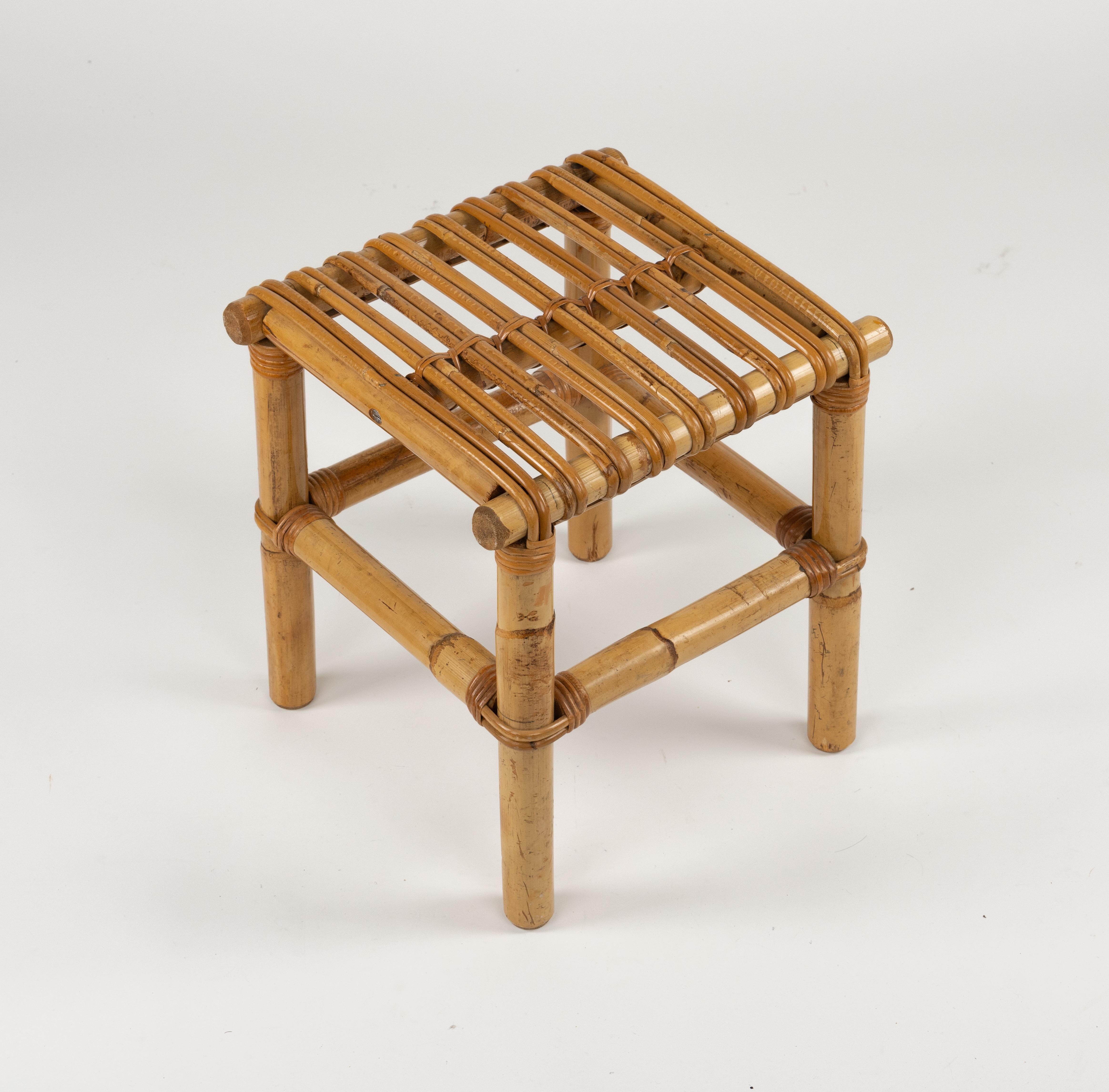 Beautiful midcentury squared stool, pouf or side table.   

This fantastic Stool was made in Italy during the 1970s.

The workmanship of these stool is exceptional, the bamboo structure allows this stool to be light and solid at the same time.