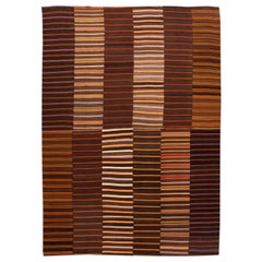 Tapis en laine marron à tissage plat du milieu du siècle dernier