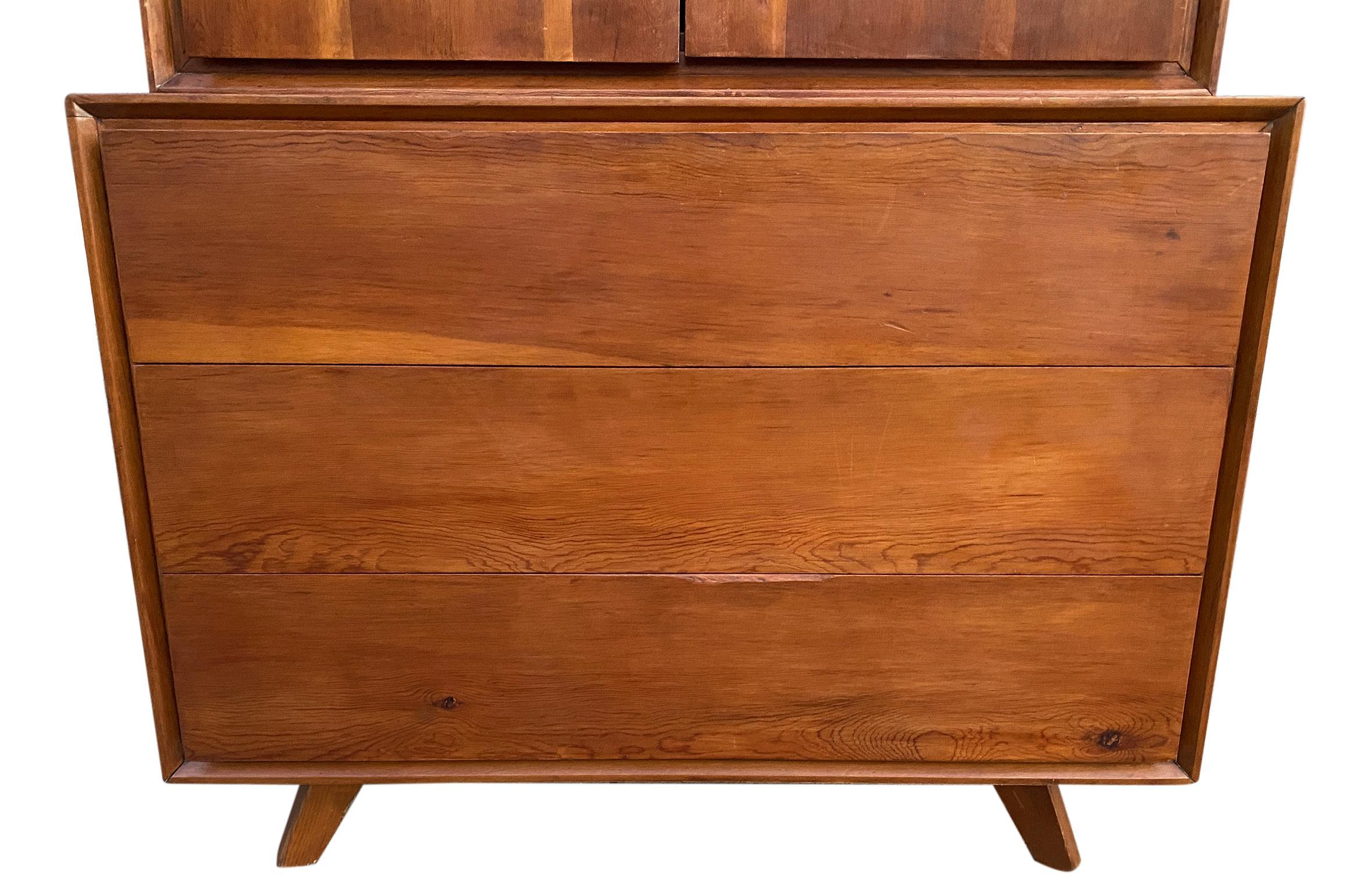 Mid-Century moderno Armadio a cassetti alto fatto a mano dello Studio A di metà secolo, stile Nakashima in vendita