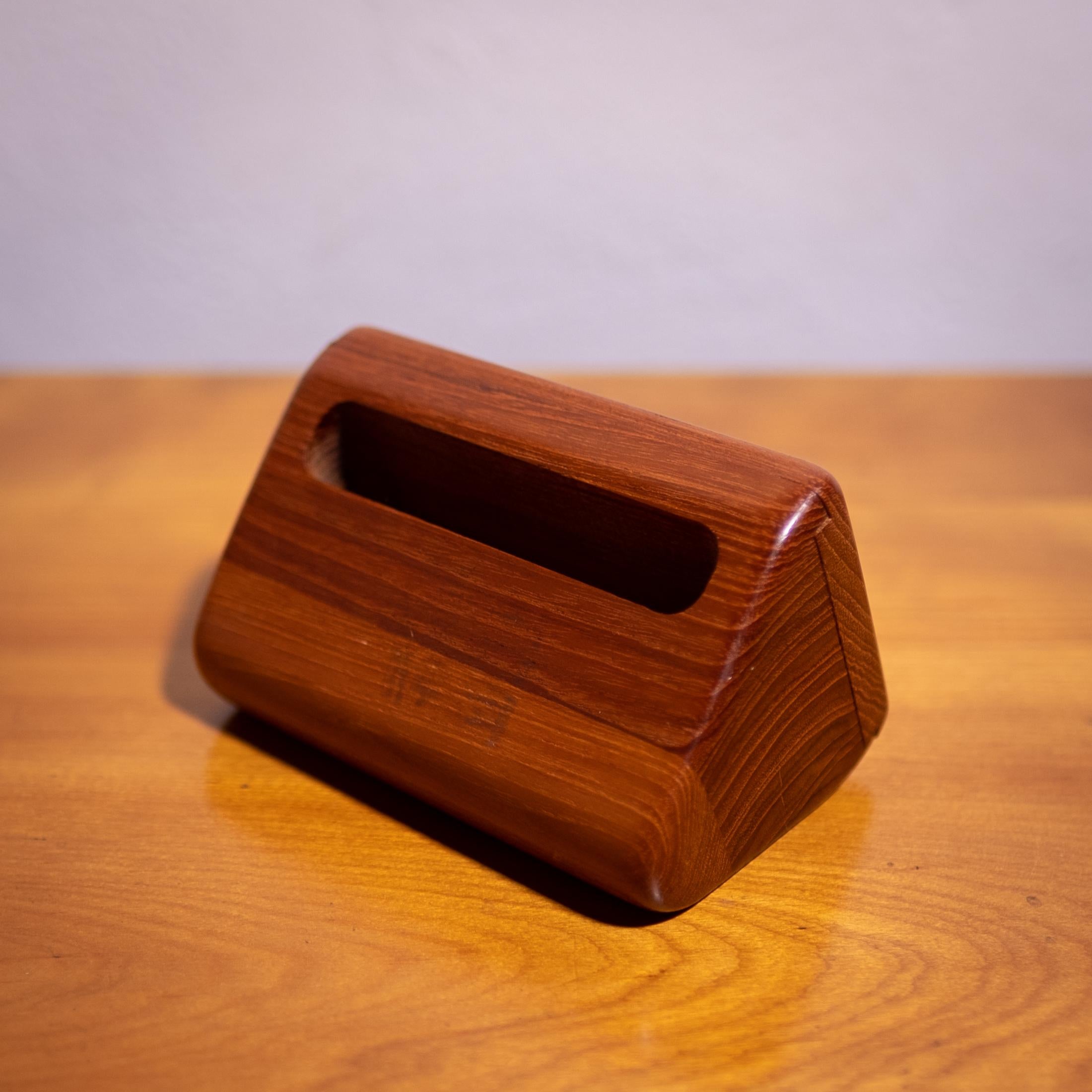 Mid-Century Studio Craft Walnut Desk Business Card Display and Holder For Sale 1
