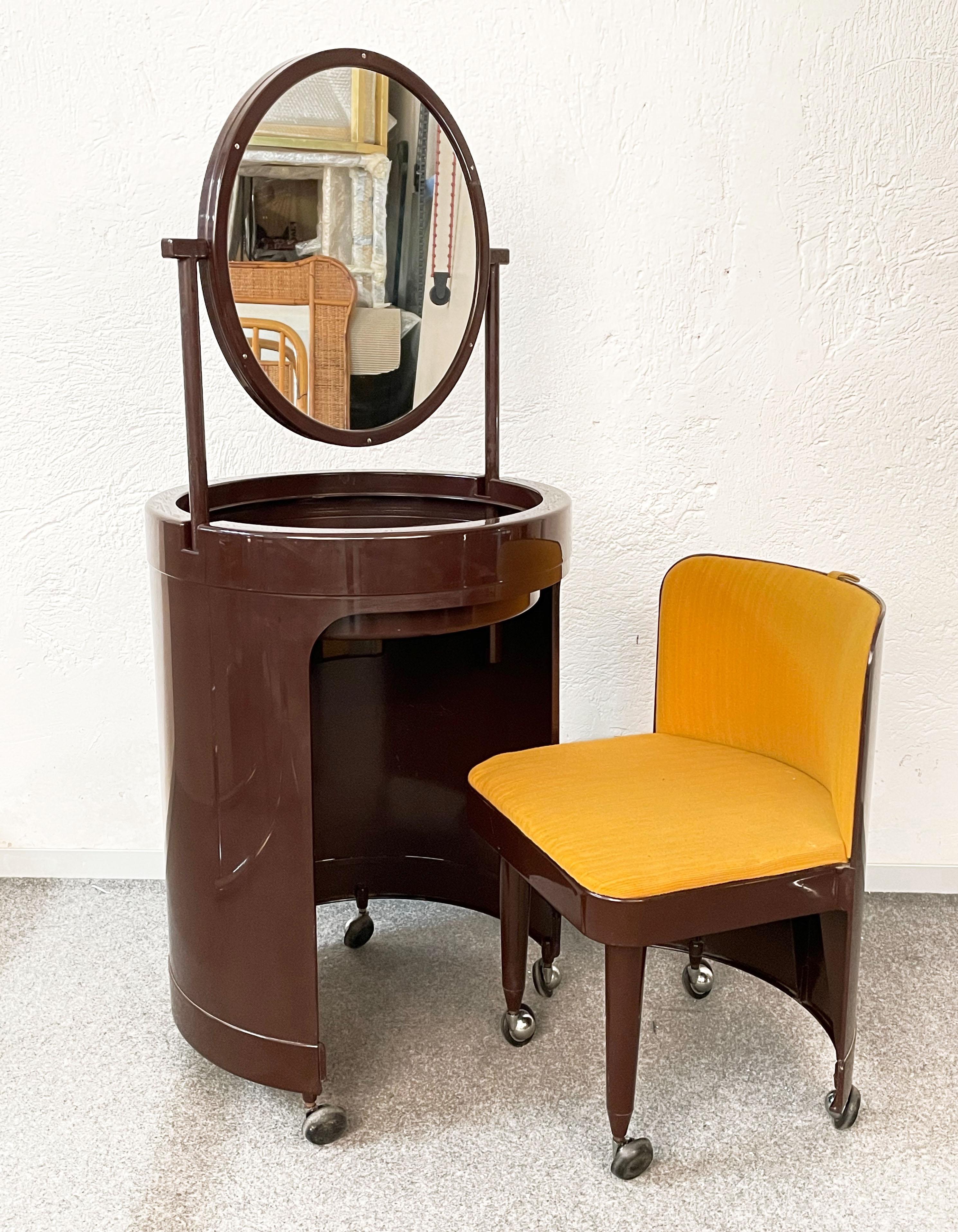 Midcentury Studio Kastilia Silvi Italian Vanity Table with Stool, 1970s 5